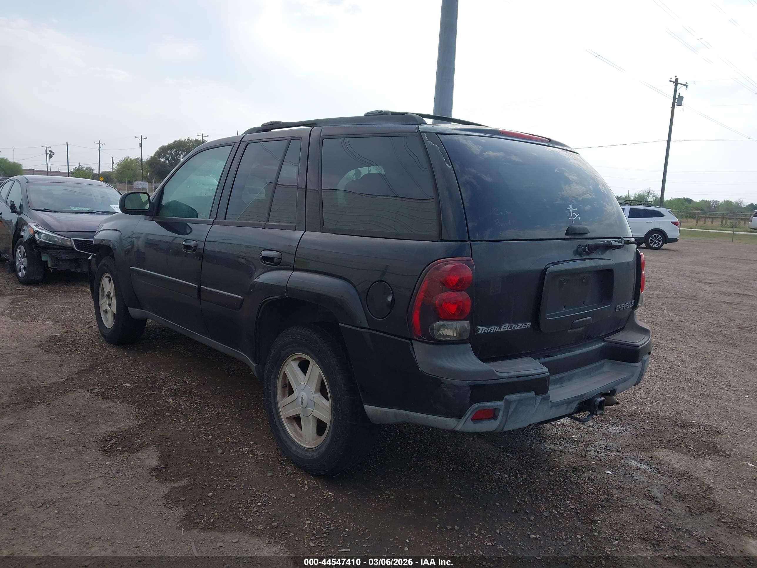 CHEVROLET TRAILBLAZER image 3