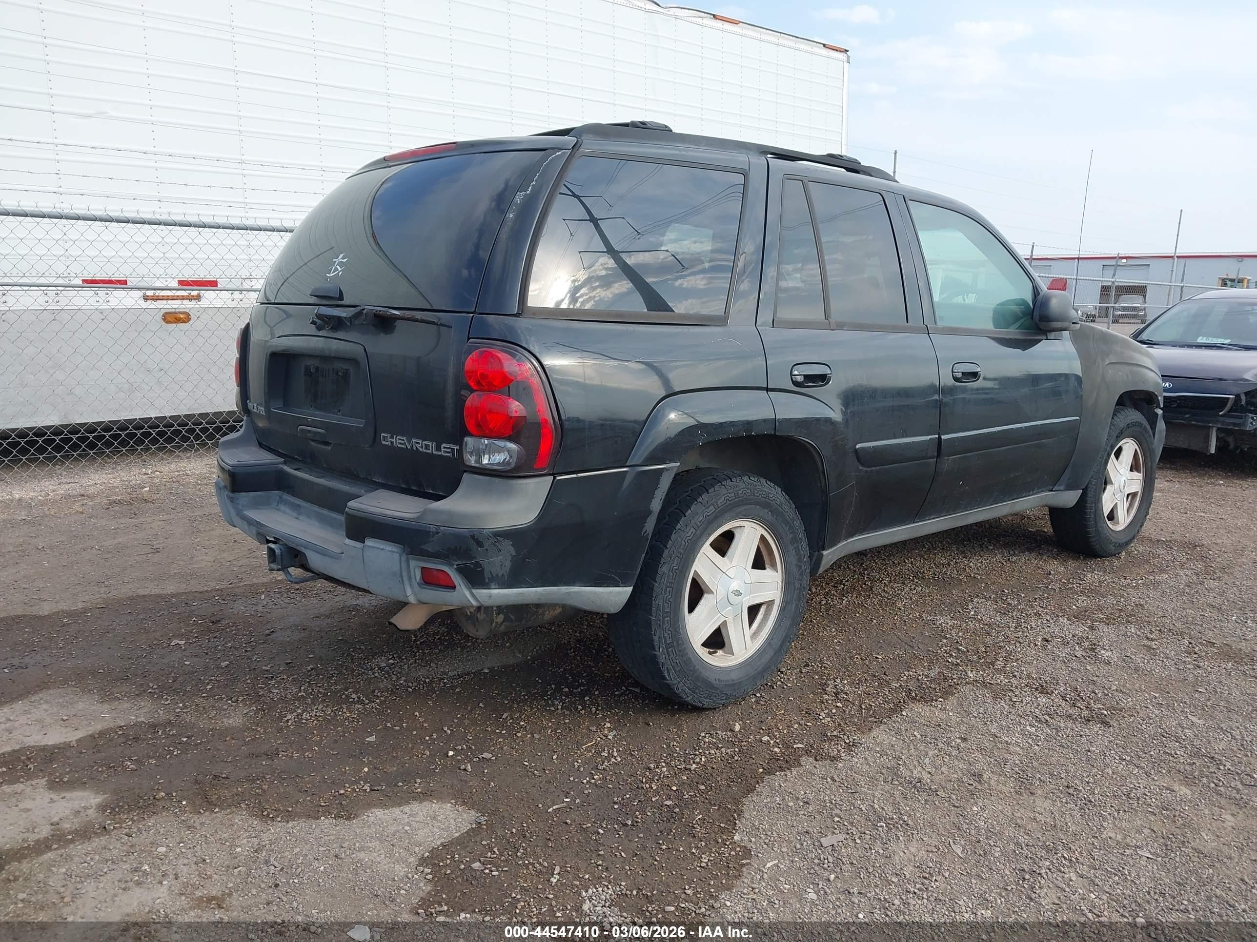 CHEVROLET TRAILBLAZER image 4