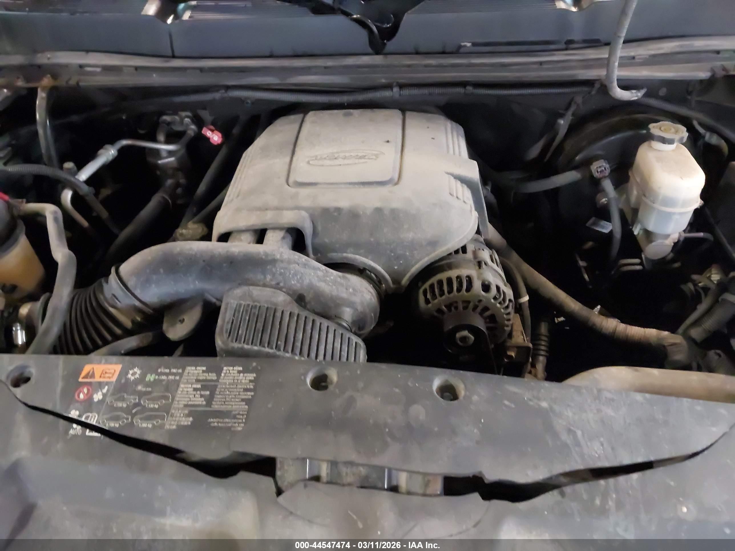 CHEVROLET SILVERADO image 10