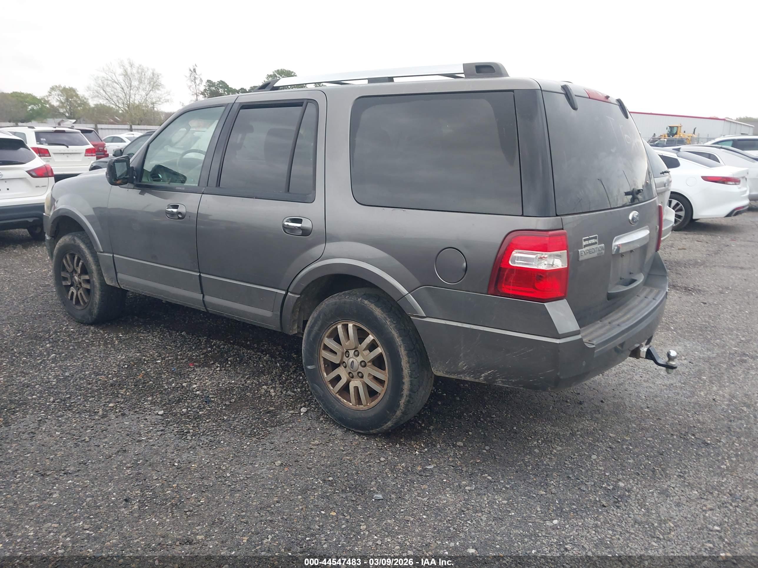FORD EXPEDITION image 3