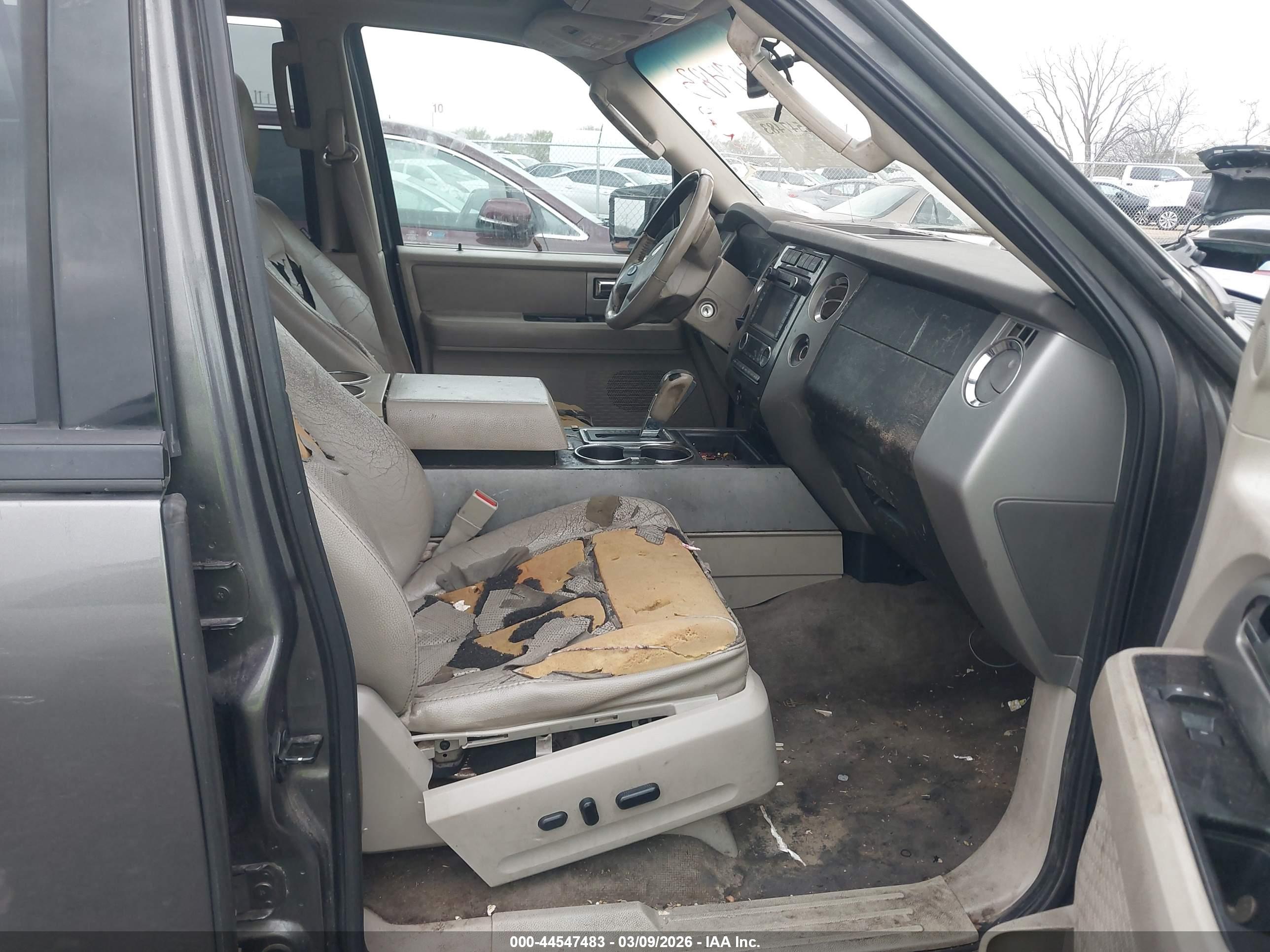 FORD EXPEDITION image 5