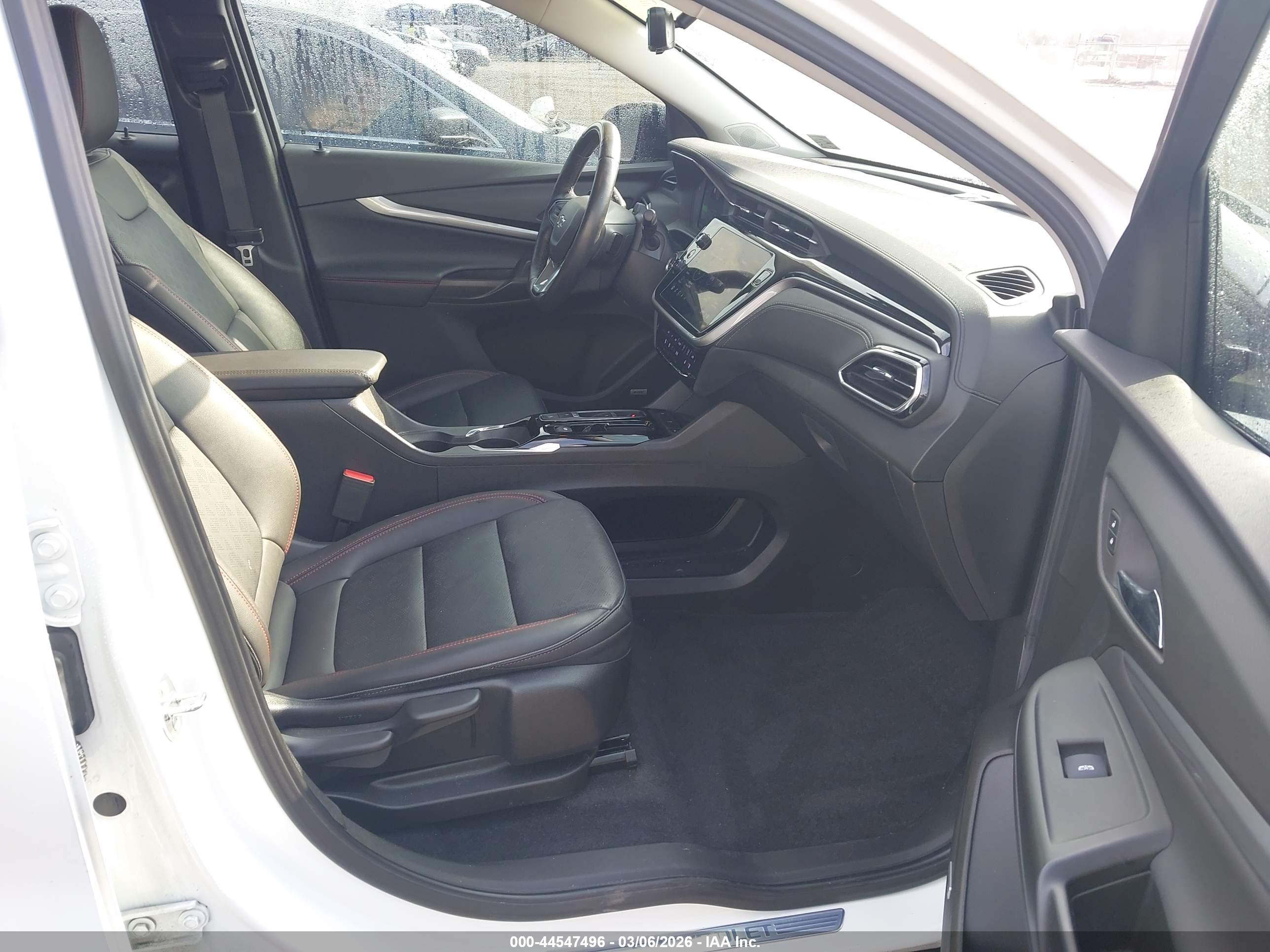 CHEVROLET BOLT image 5