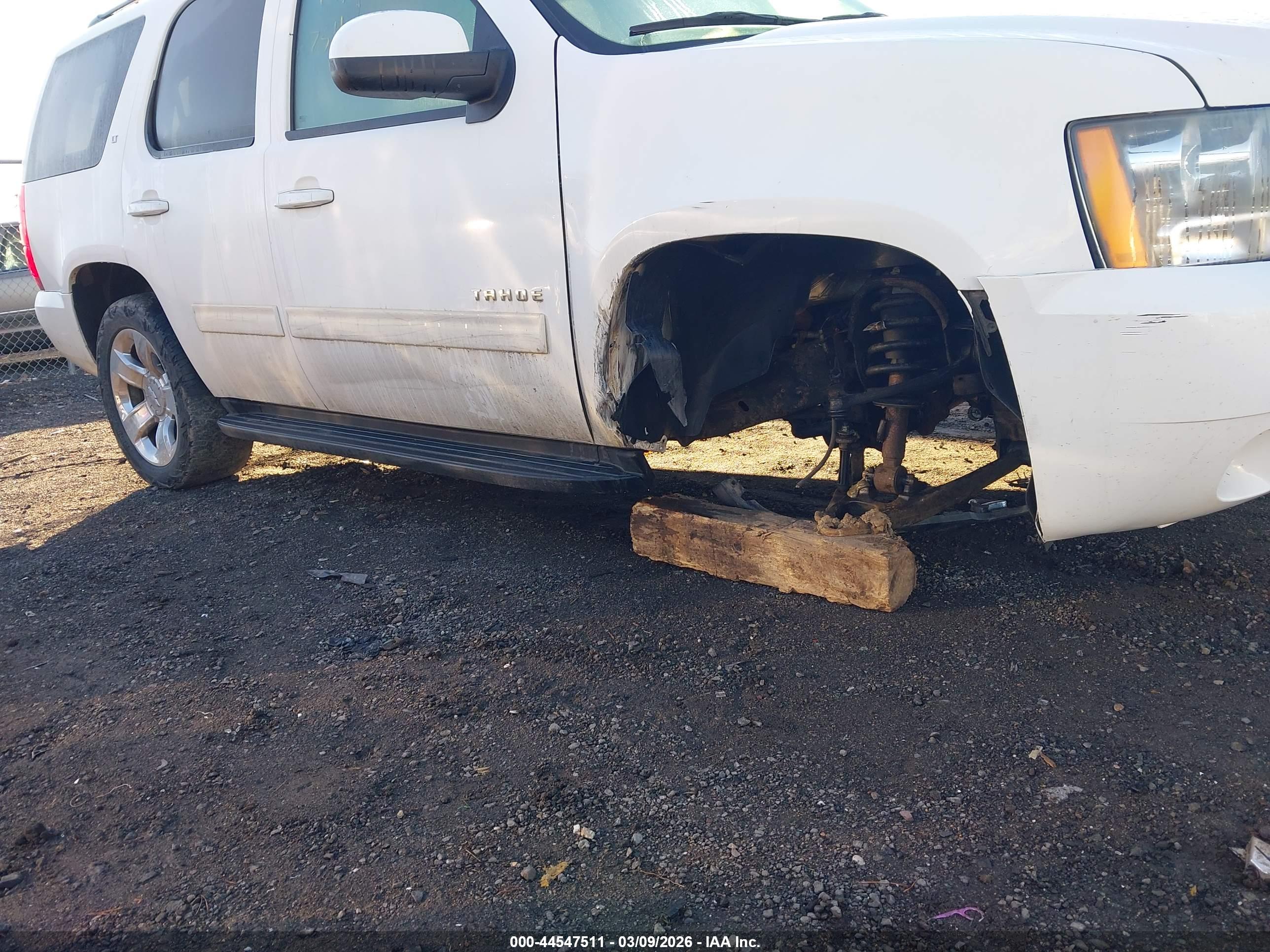 CHEVROLET TAHOE image 6