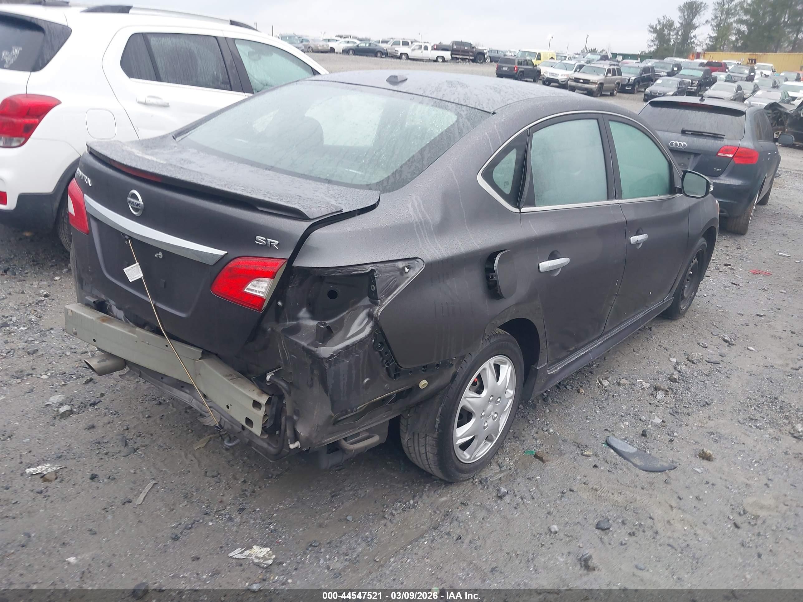 NISSAN SENTRA image 4