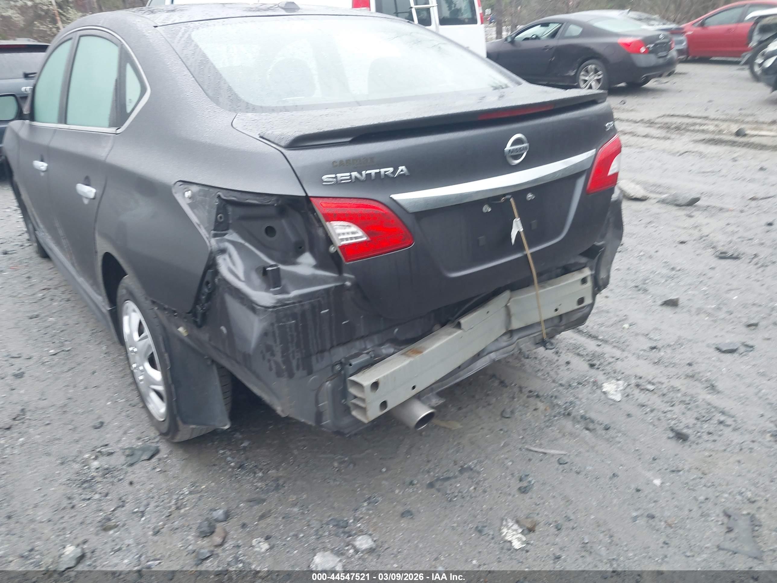 NISSAN SENTRA image 6