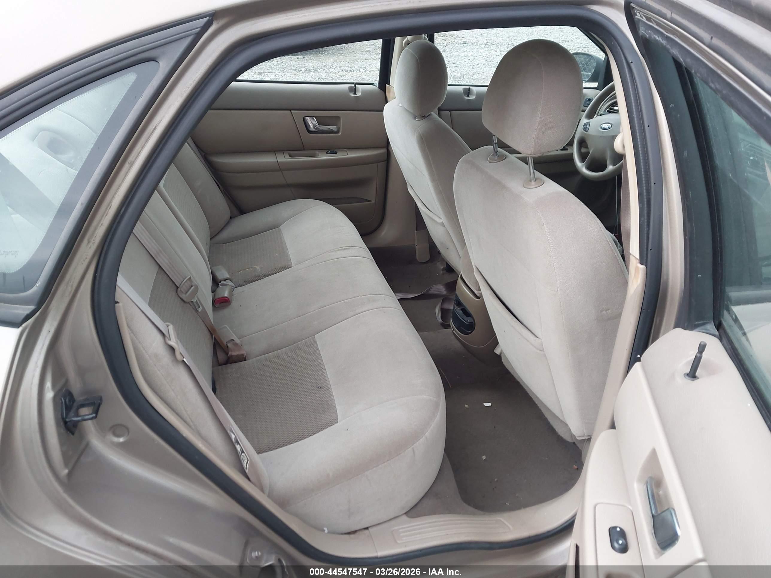 FORD TAURUS image 8