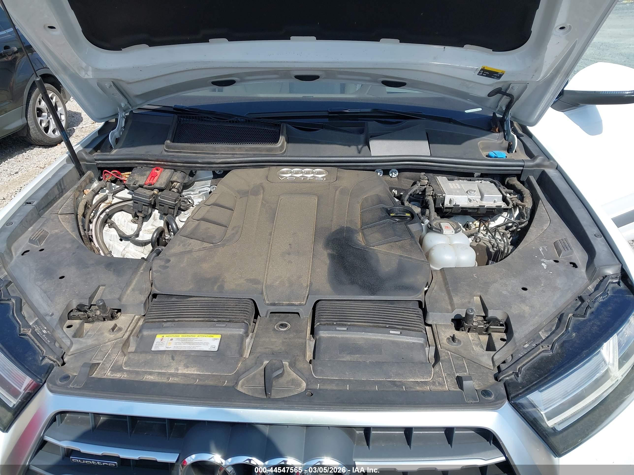 AUDI Q7 image 10