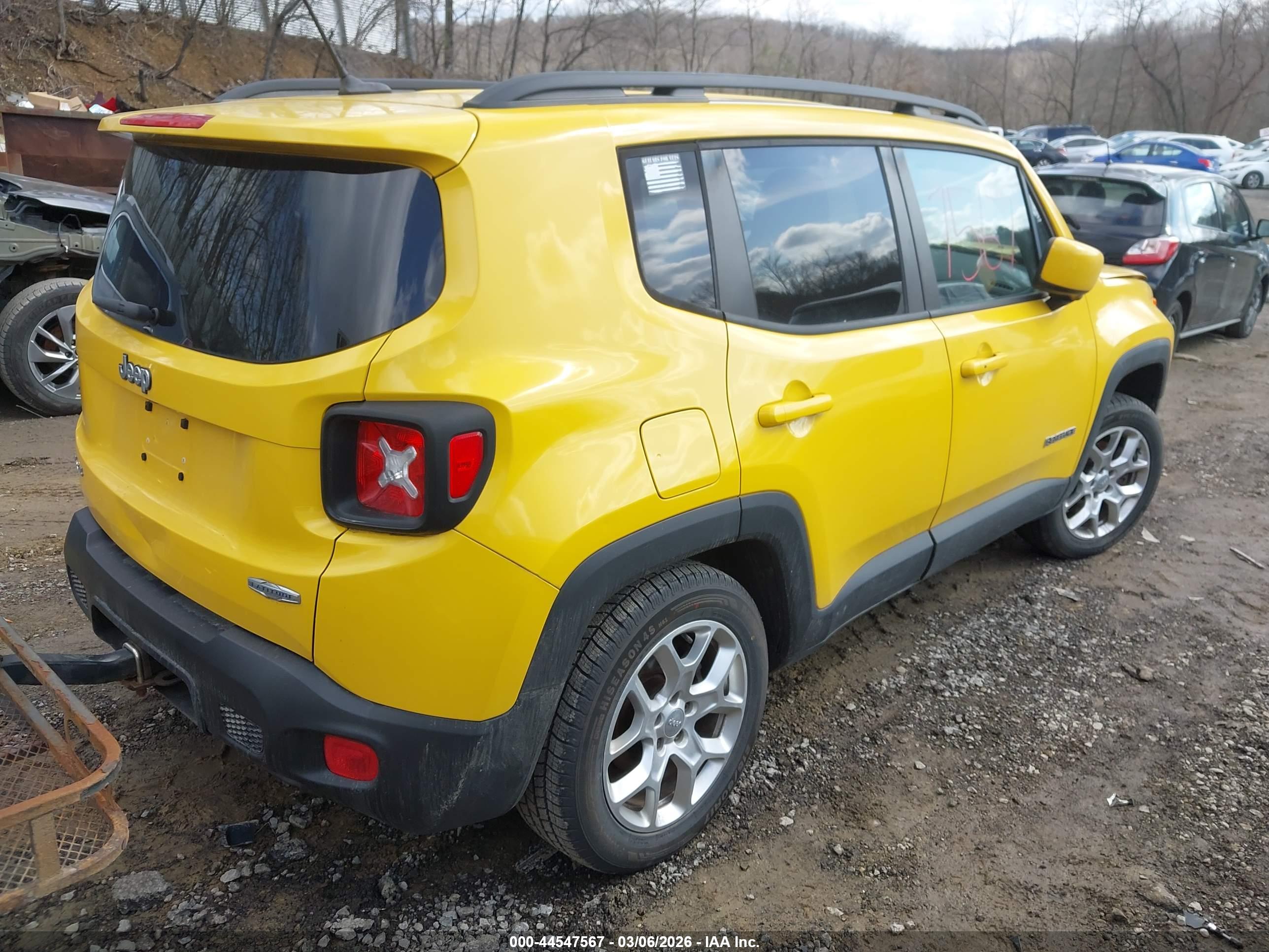 JEEP RENEGADE image 4