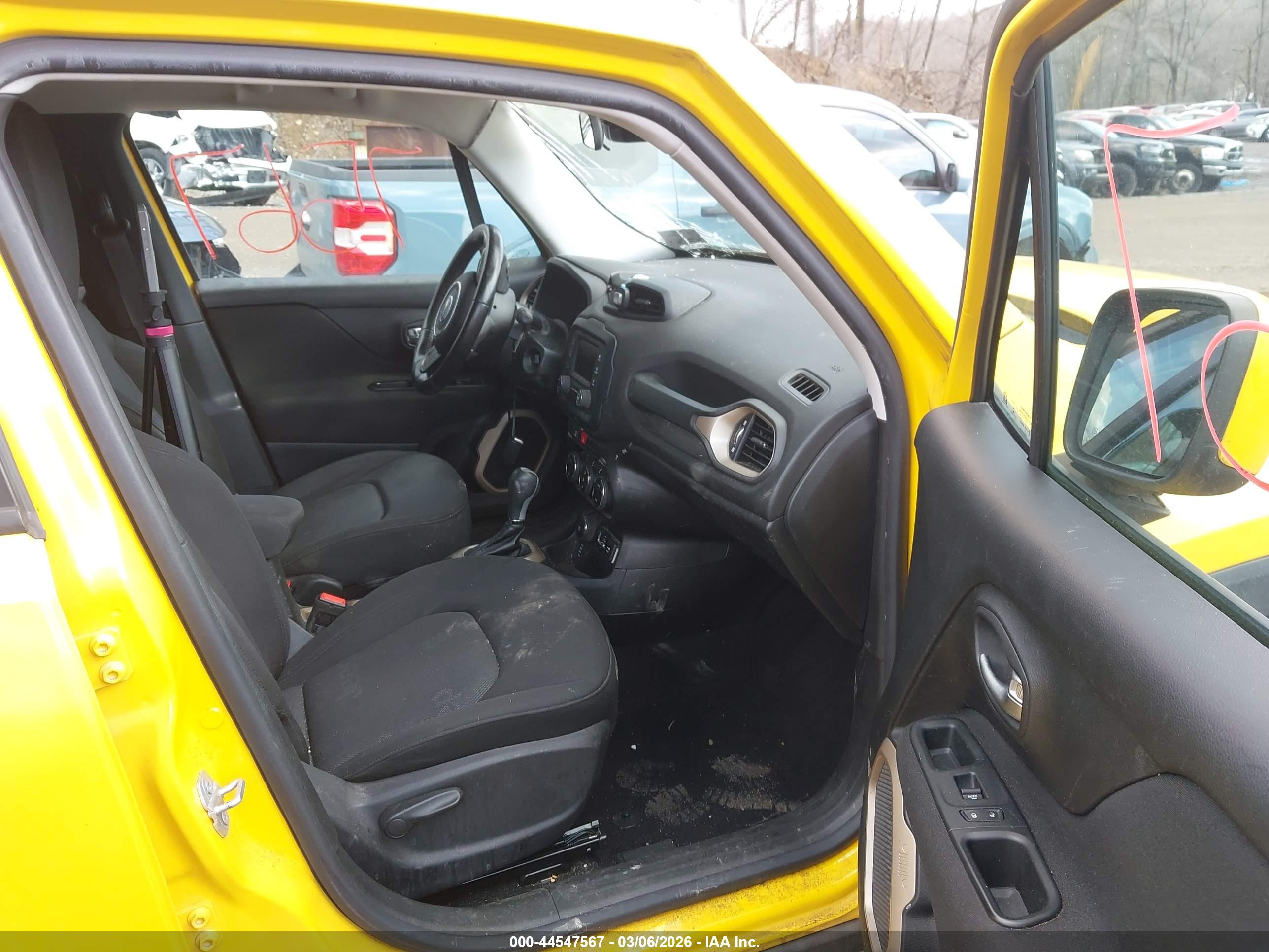 JEEP RENEGADE image 5