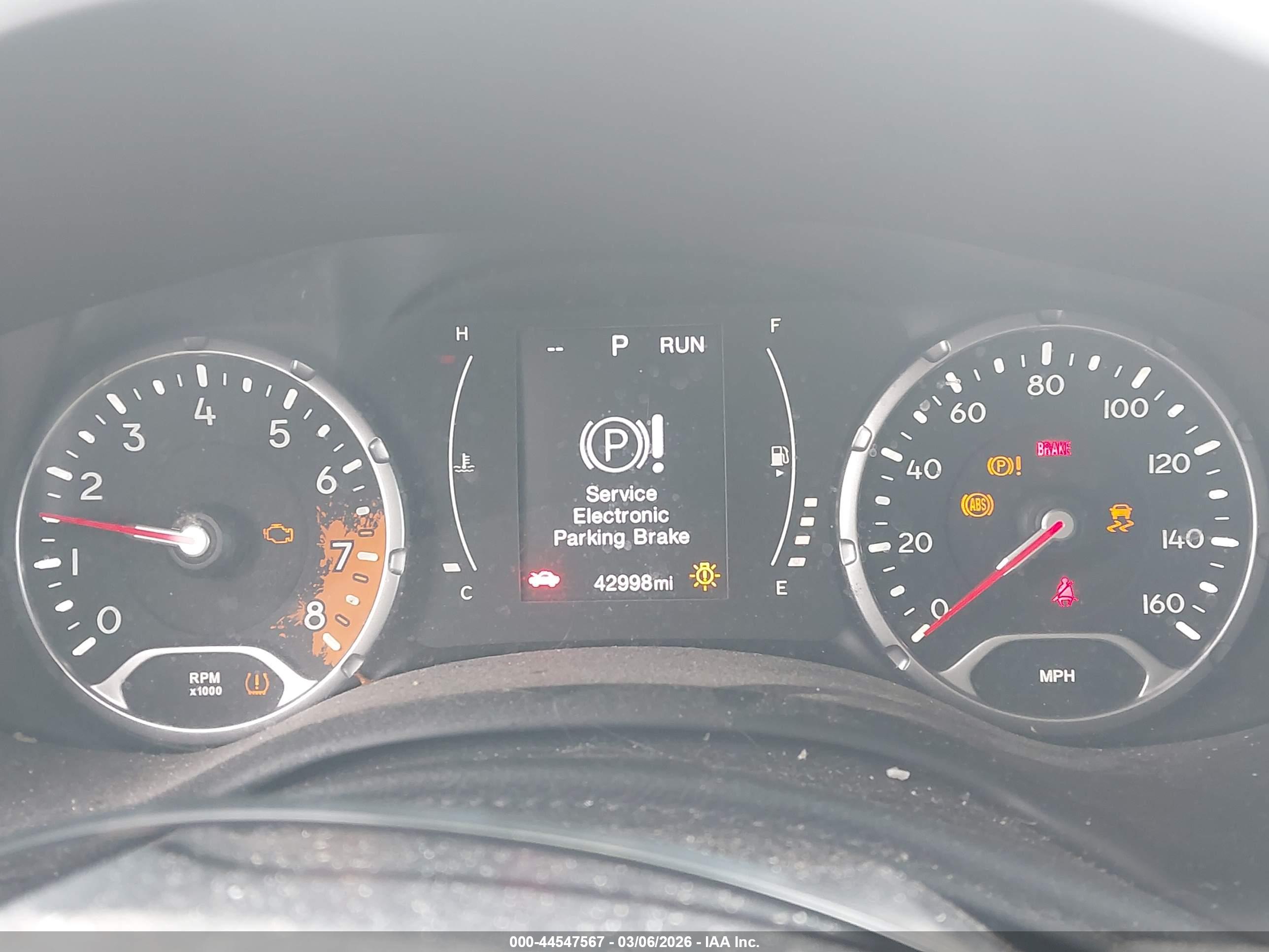 JEEP RENEGADE image 7