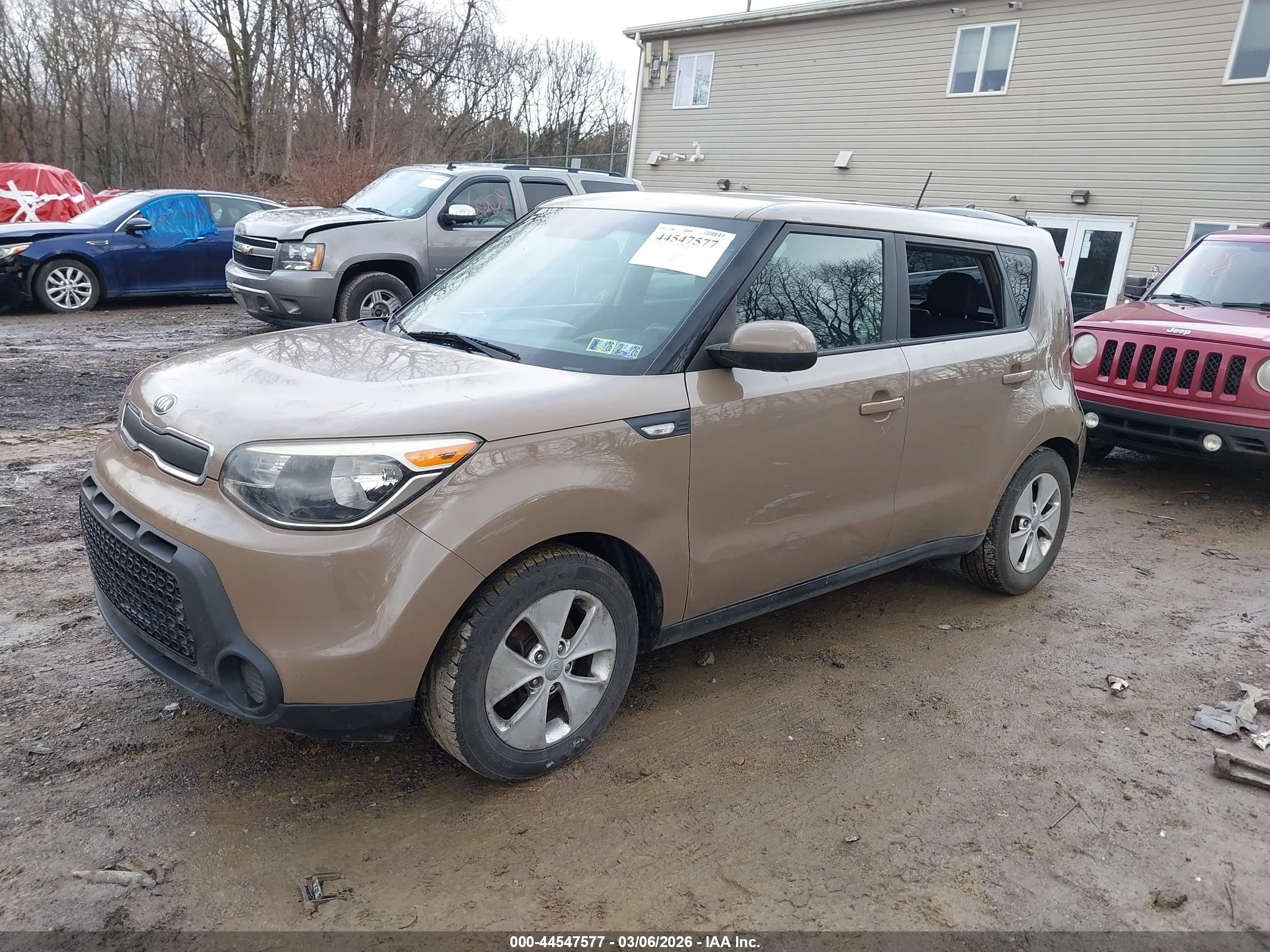 KIA SOUL image 2