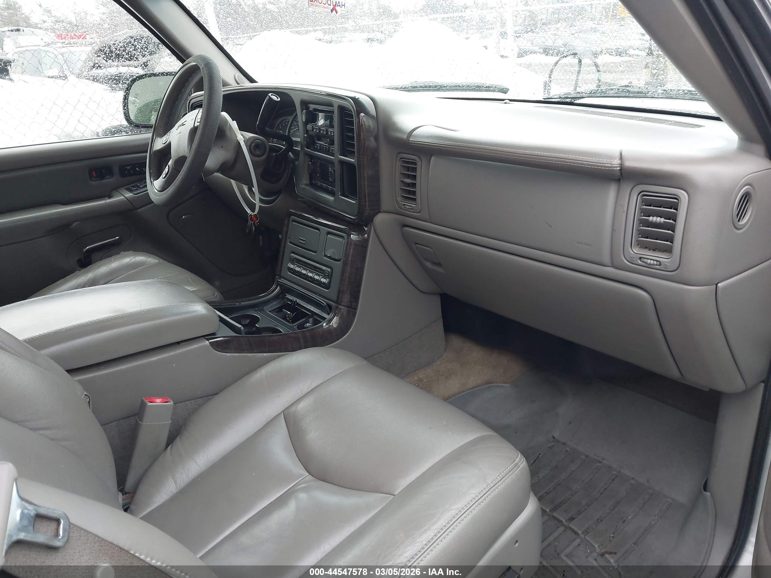 GMC SIERRA image 5