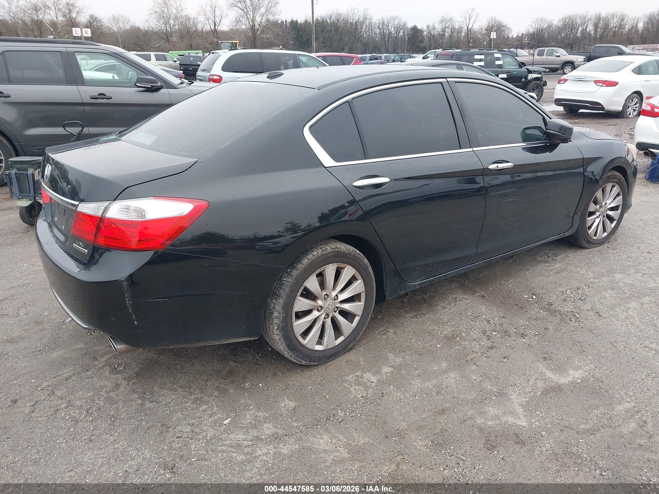 HONDA ACCORD image 4