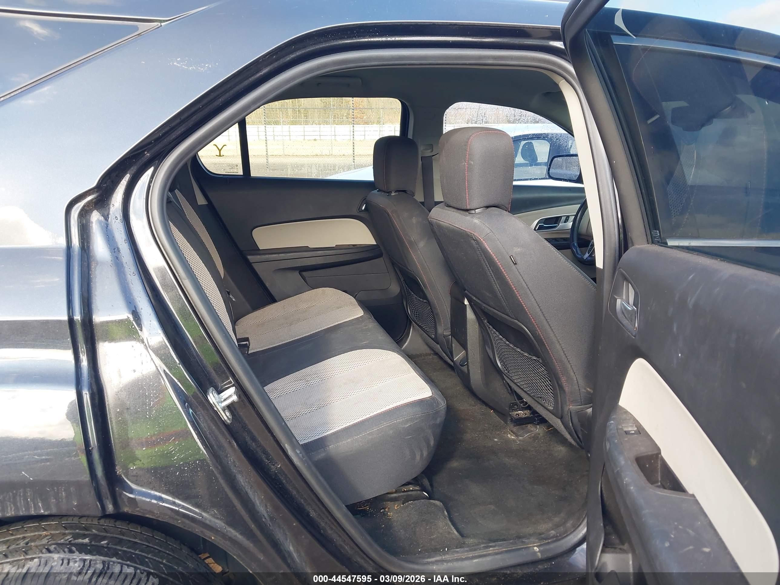 CHEVROLET EQUINOX image 8