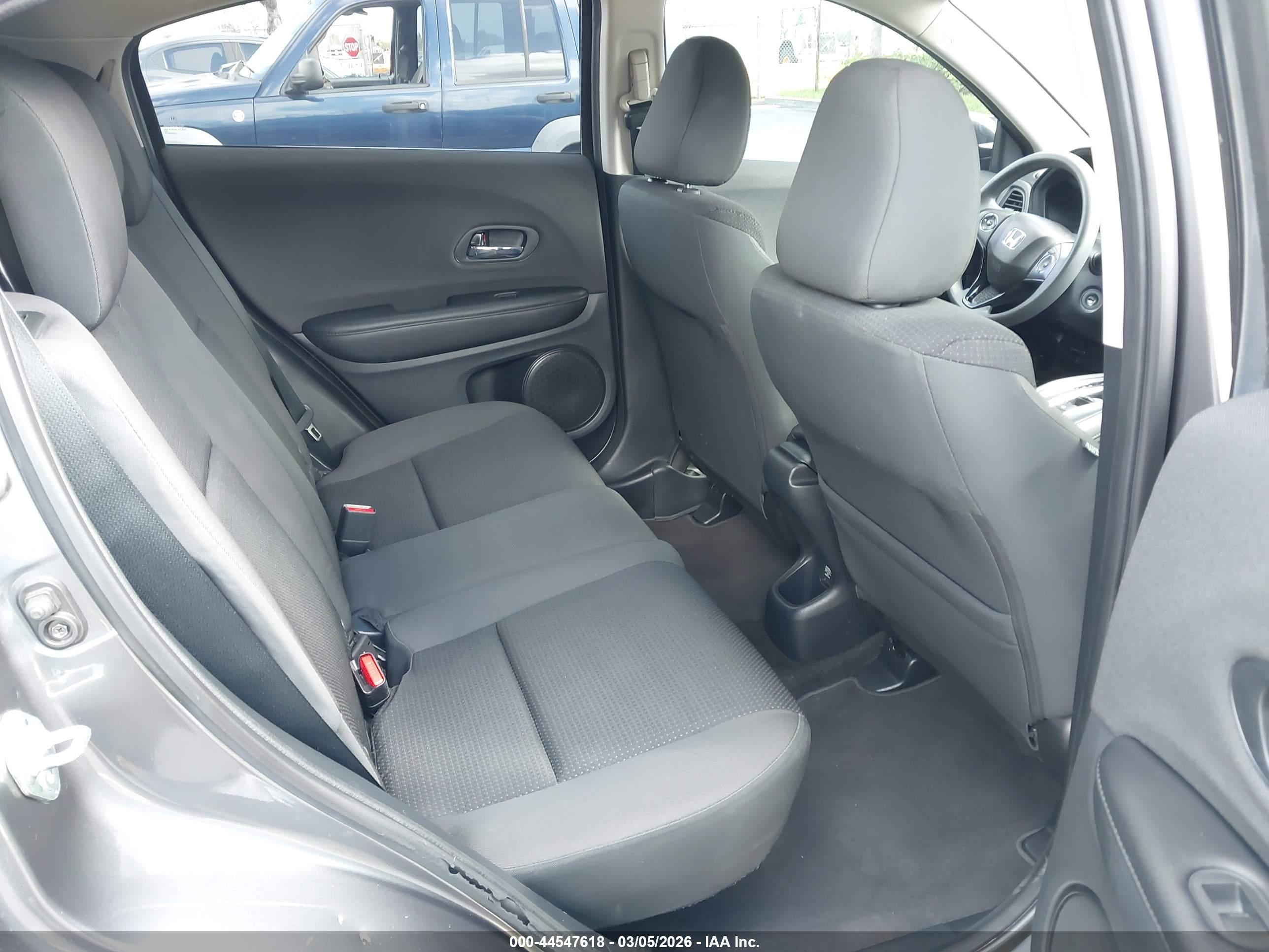HONDA HR-V image 8