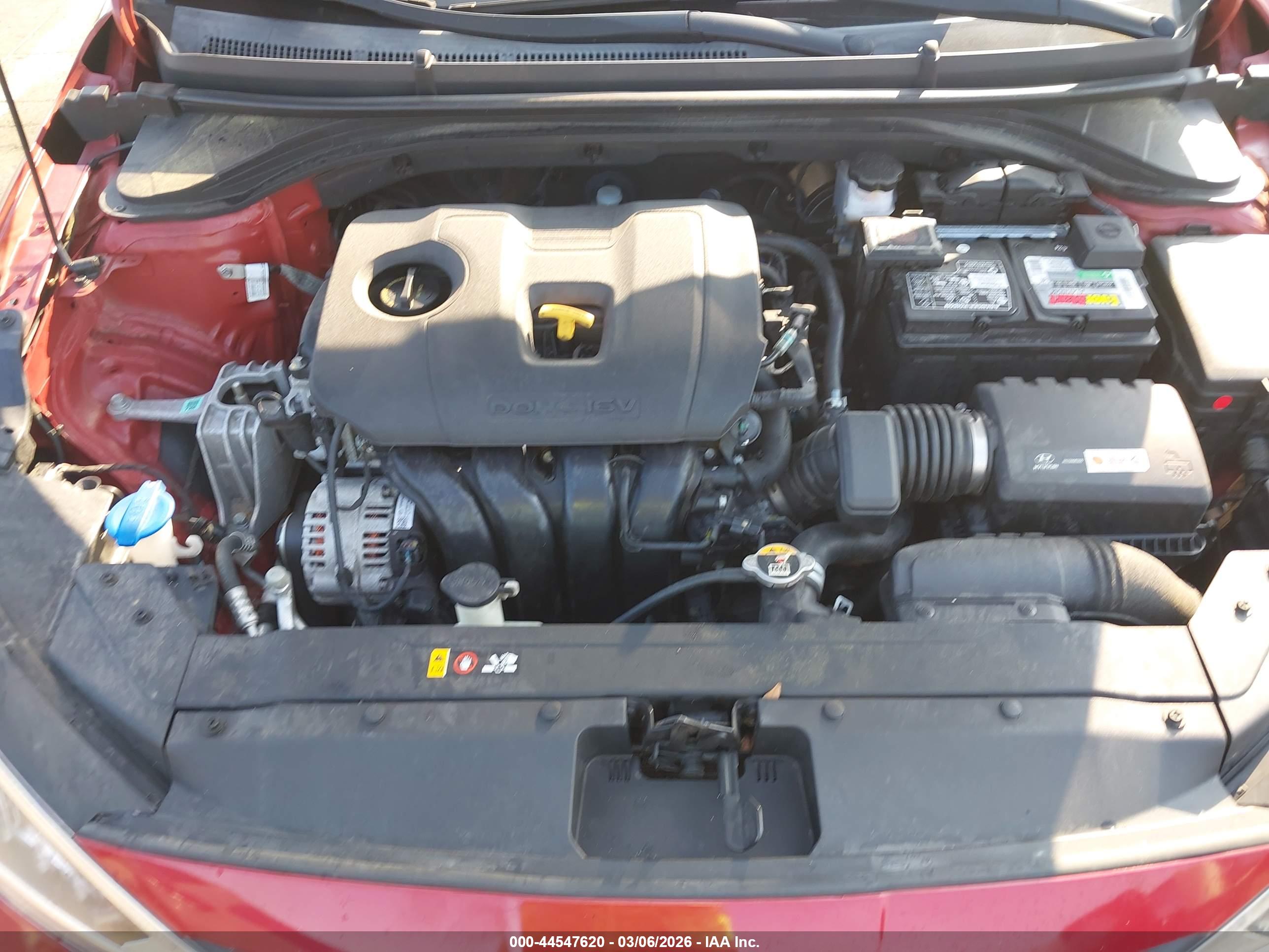 HYUNDAI ELANTRA image 10
