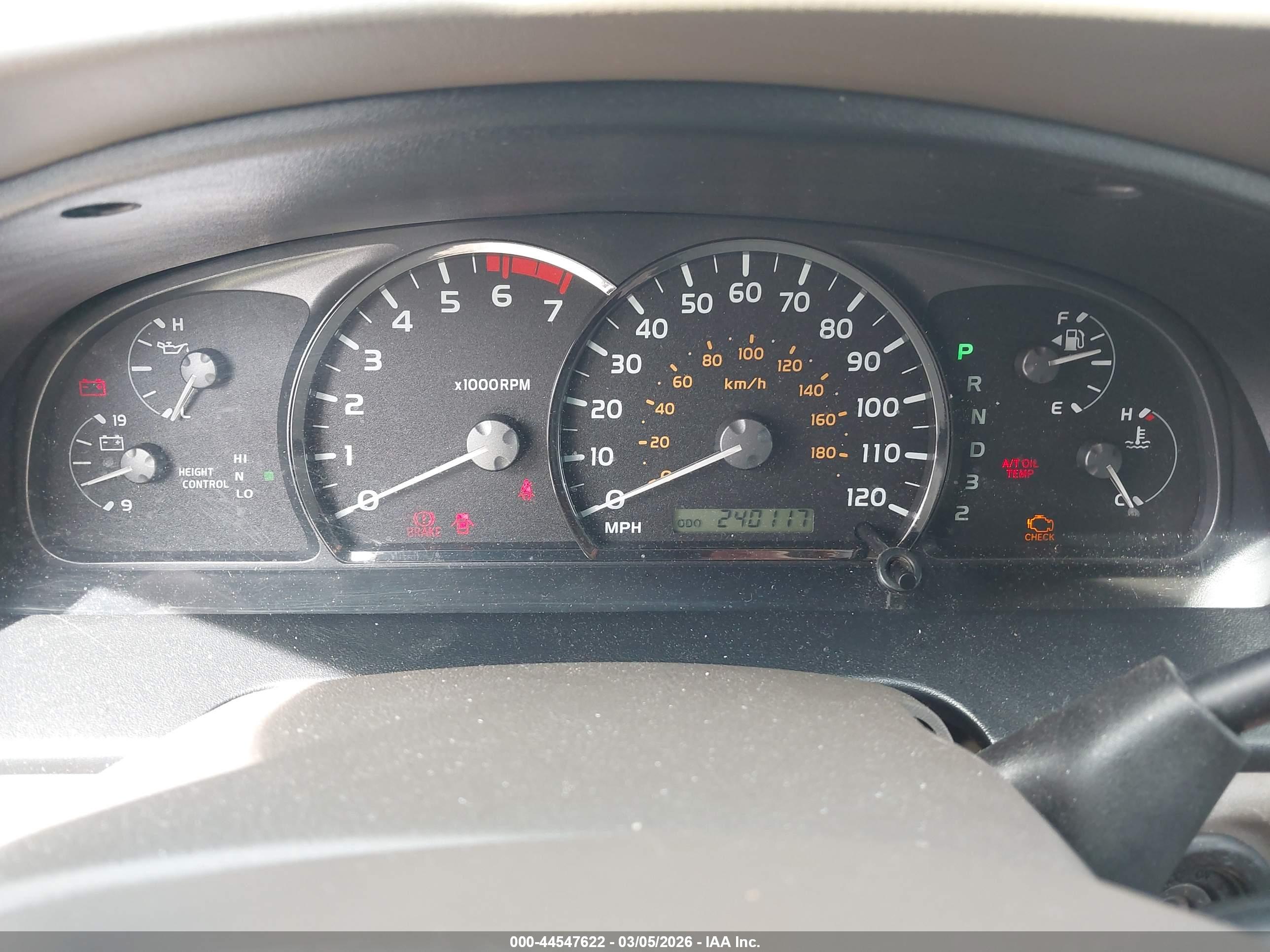 TOYOTA SEQUOIA image 7