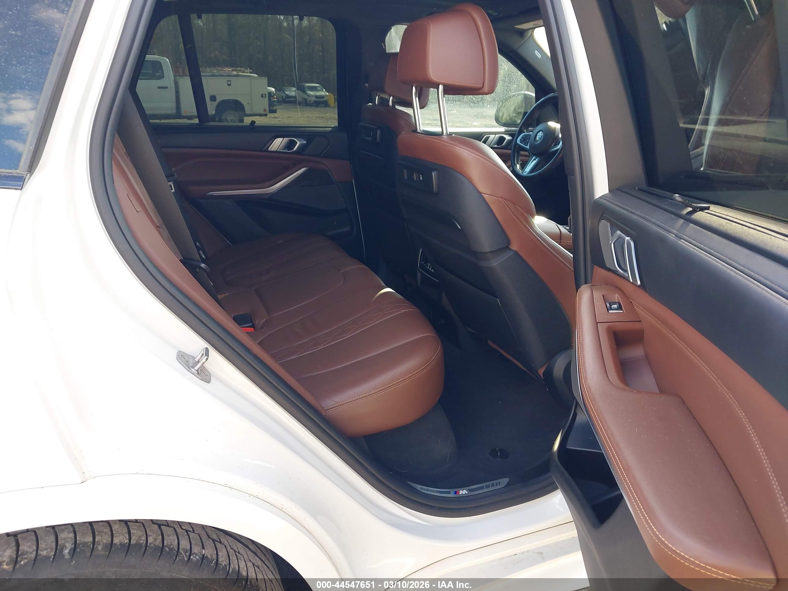 BMW X5 image 8