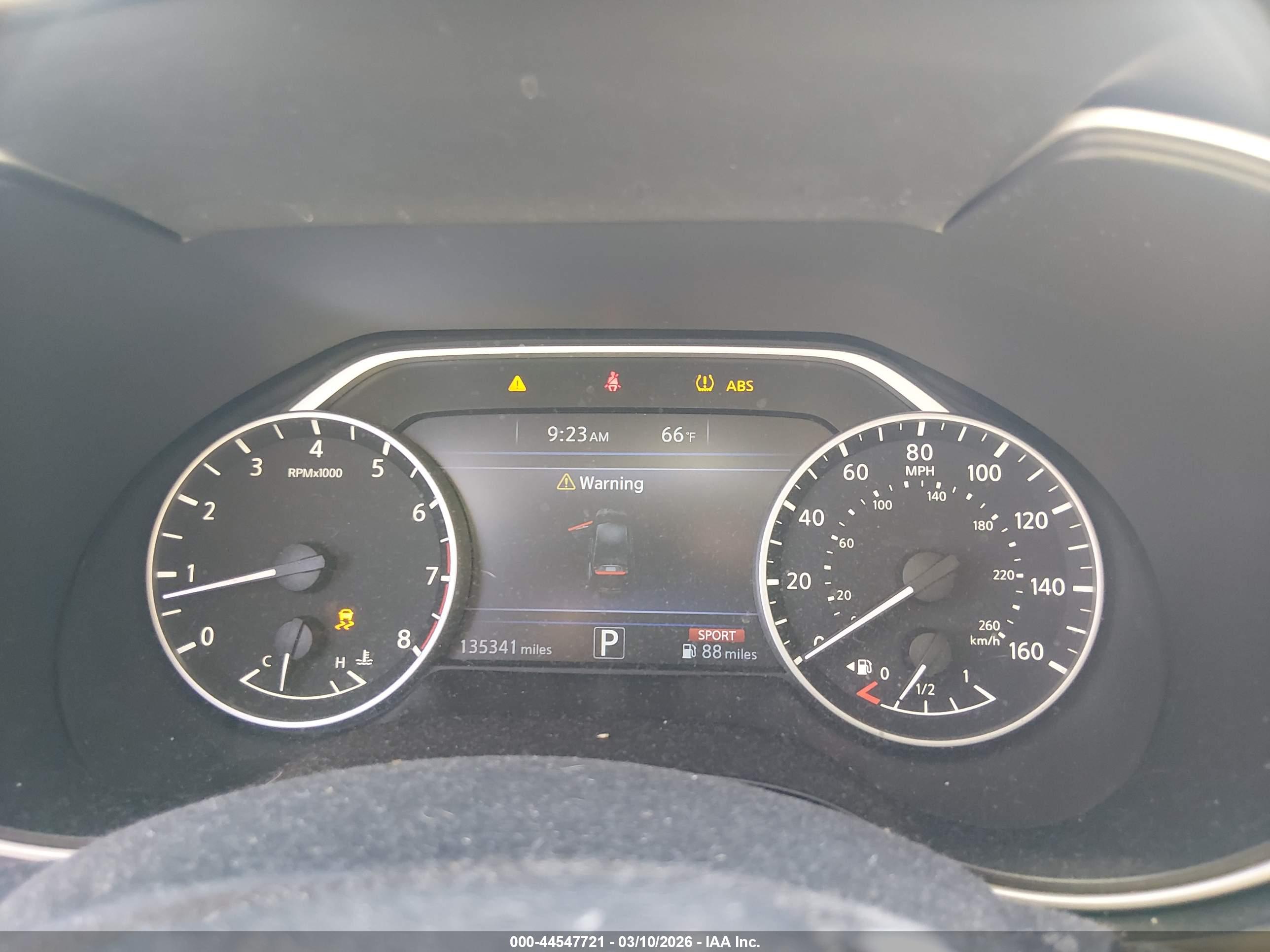 NISSAN MAXIMA image 7