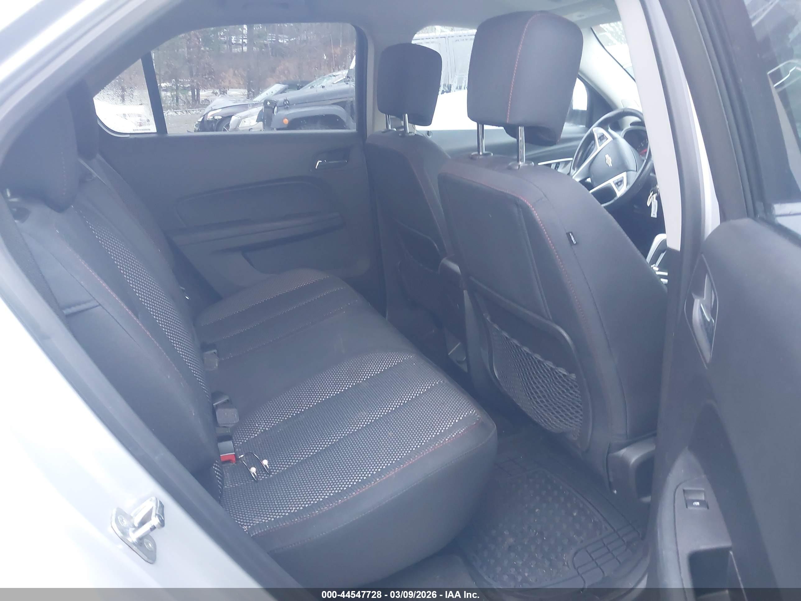 CHEVROLET EQUINOX image 8