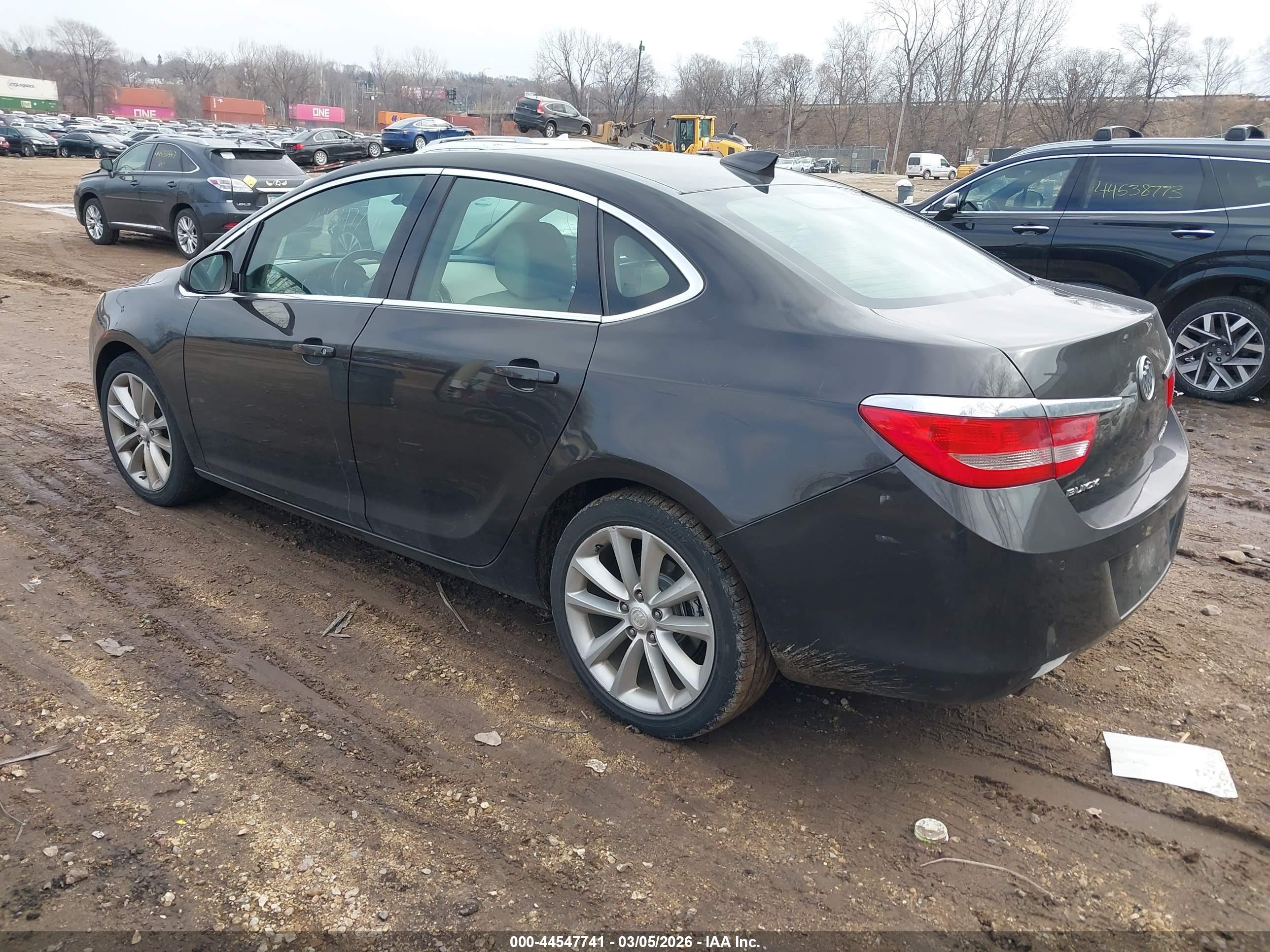 BUICK VERANO image 3