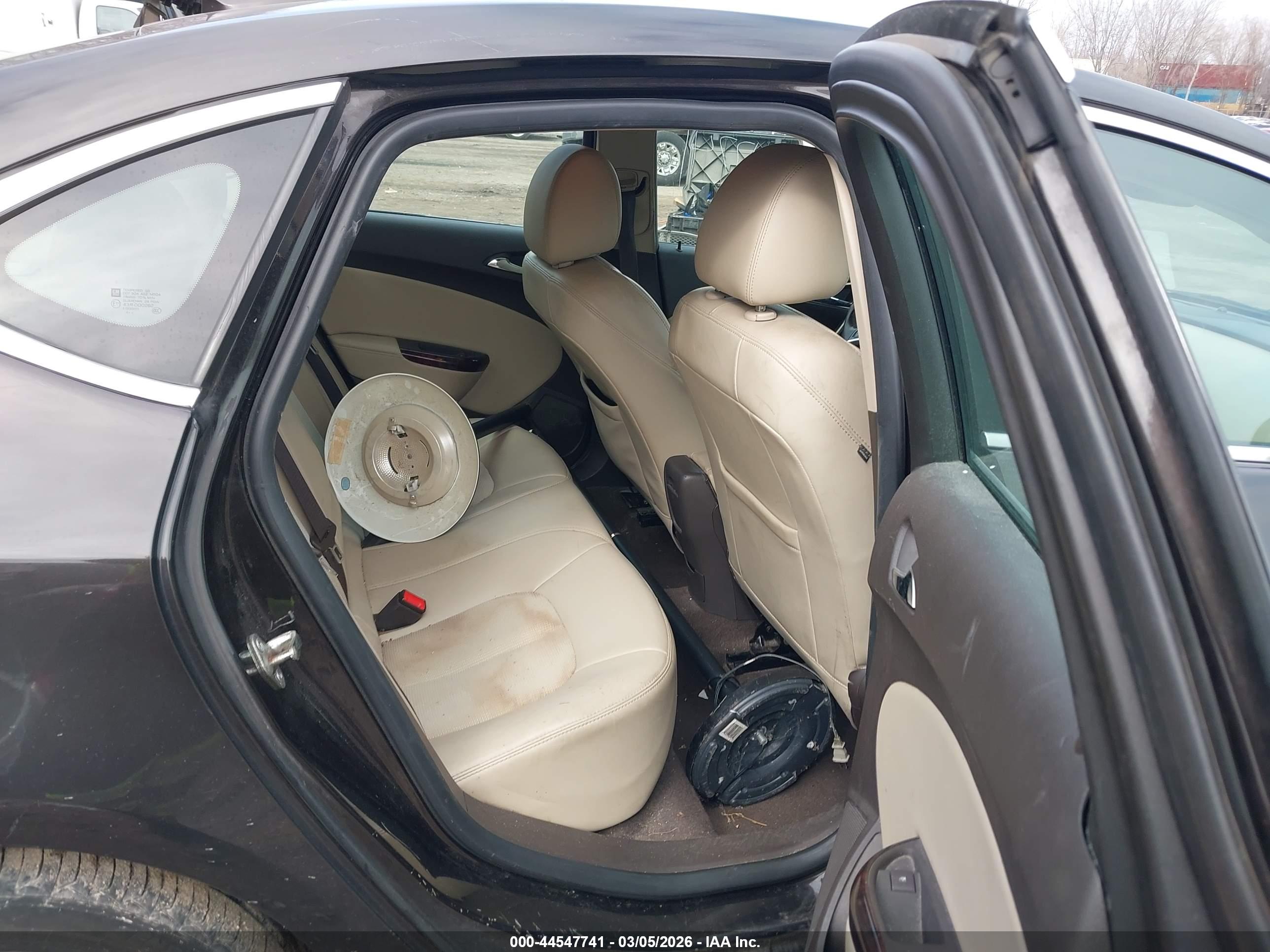 BUICK VERANO image 8