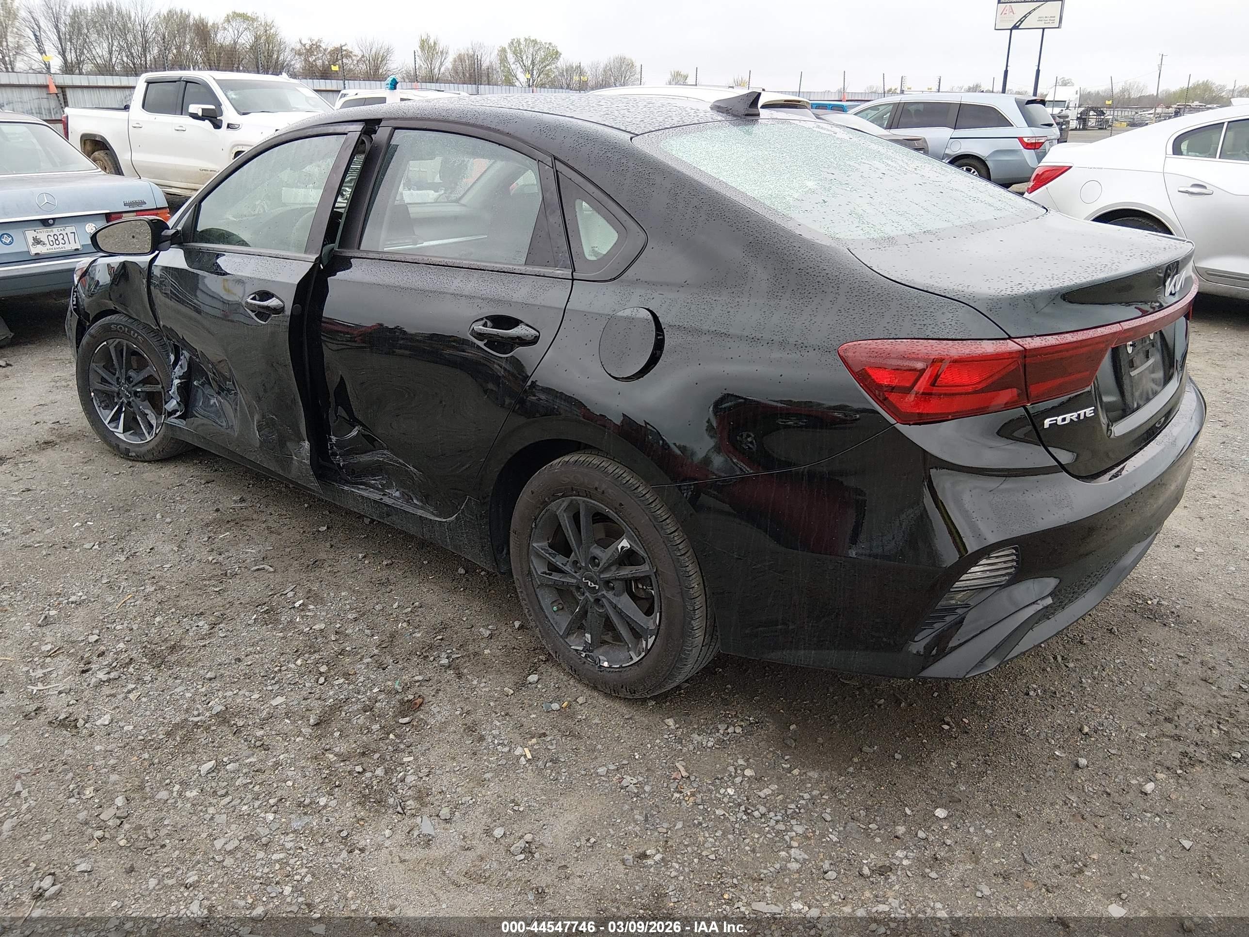 KIA FORTE image 3