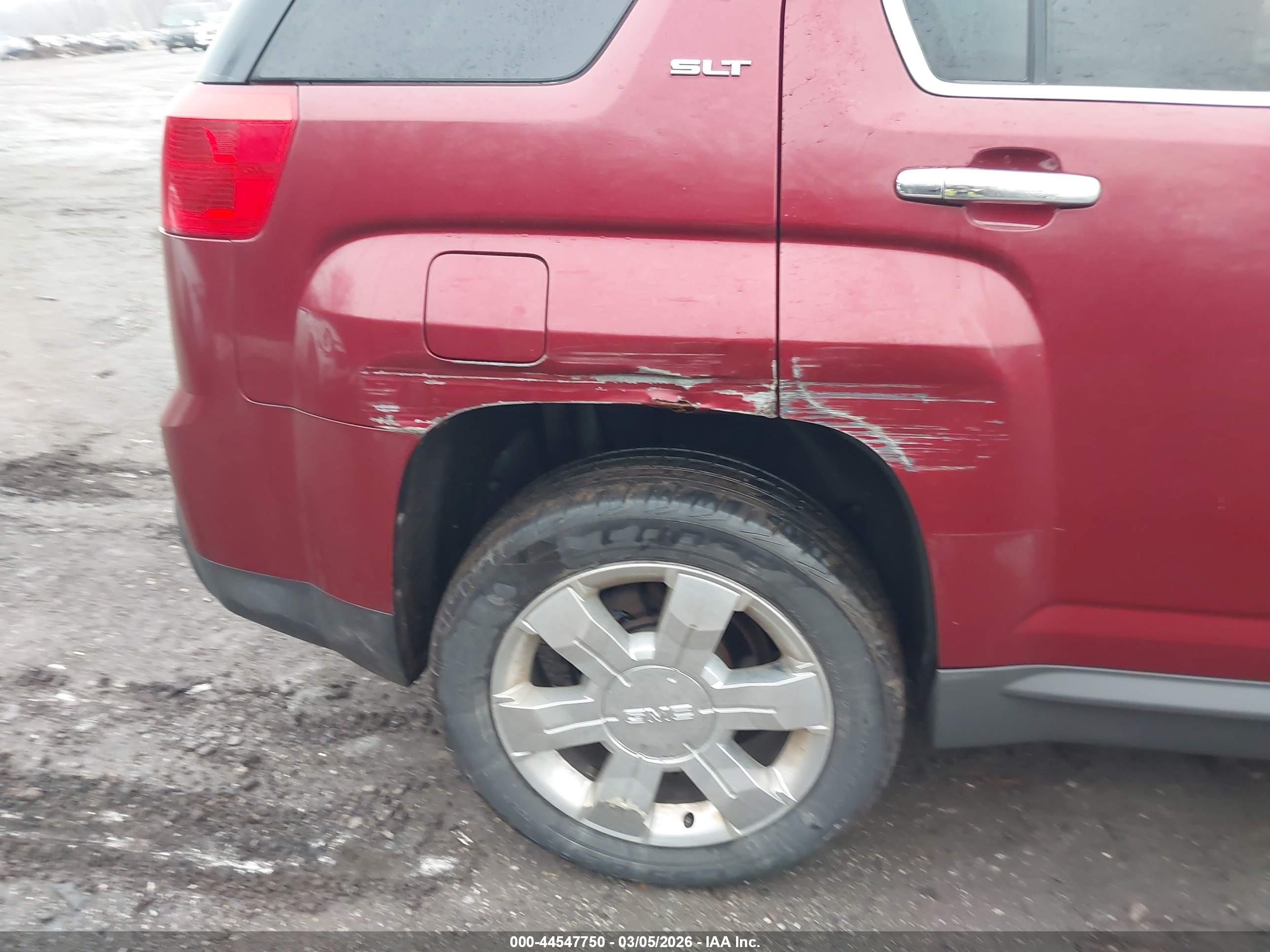 GMC TERRAIN image 6