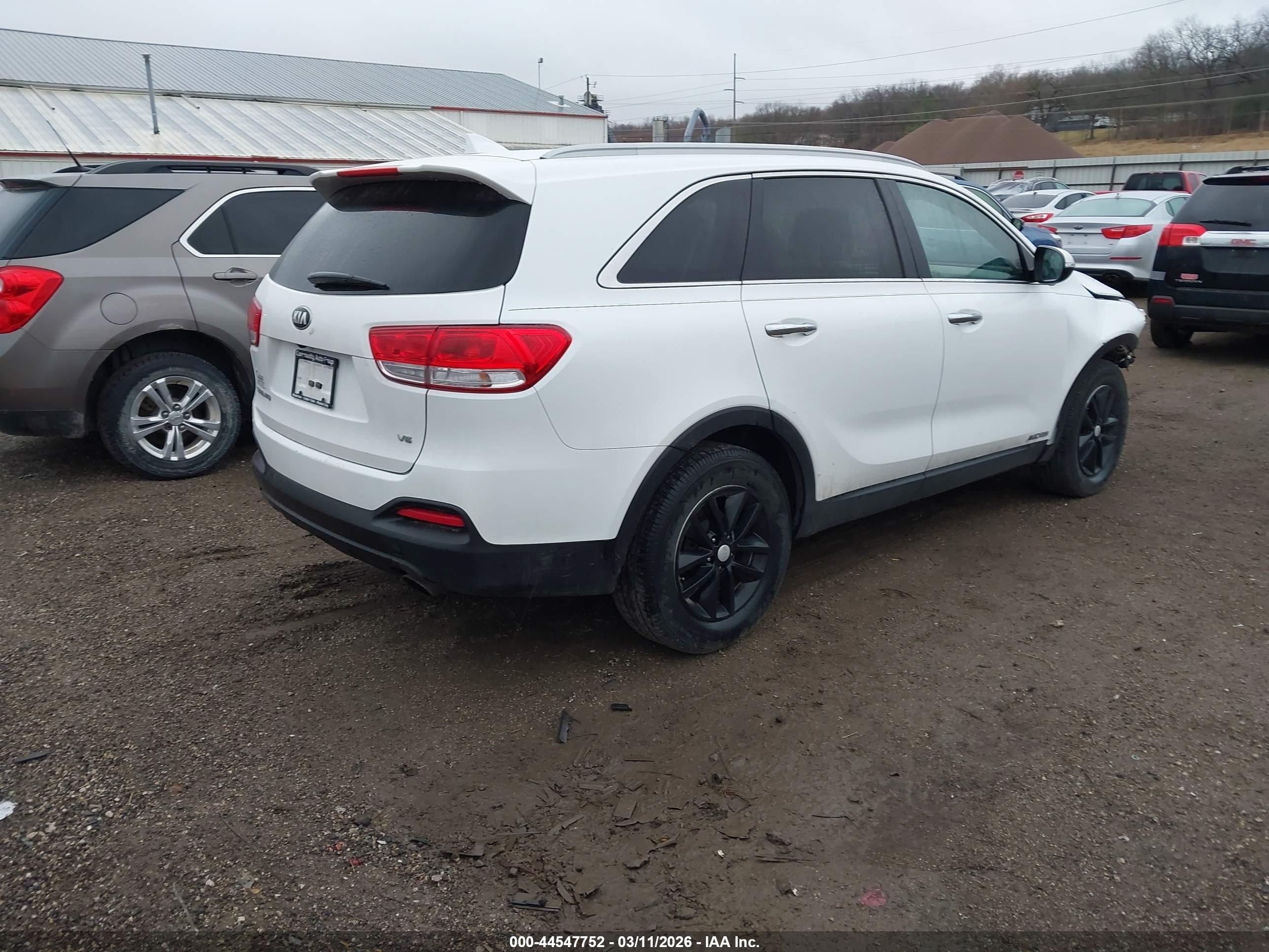 KIA SORENTO image 4