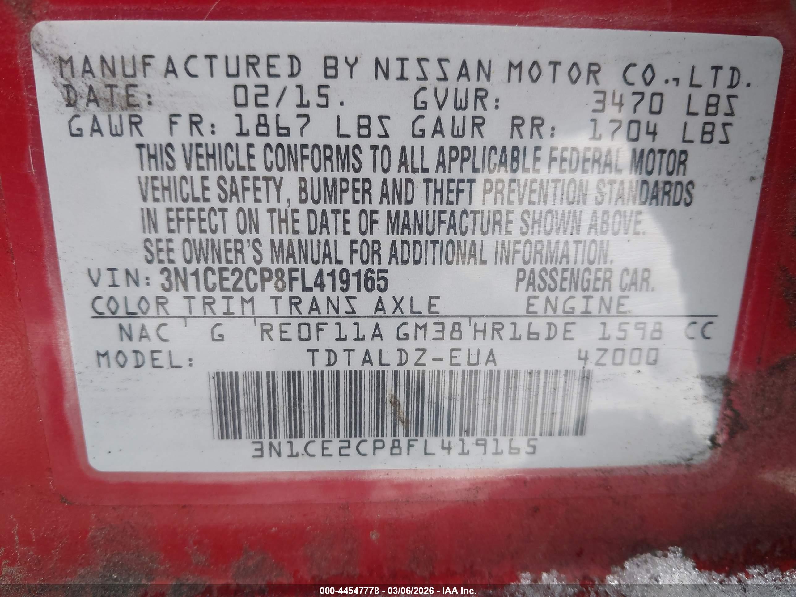 NISSAN VERSA image 9