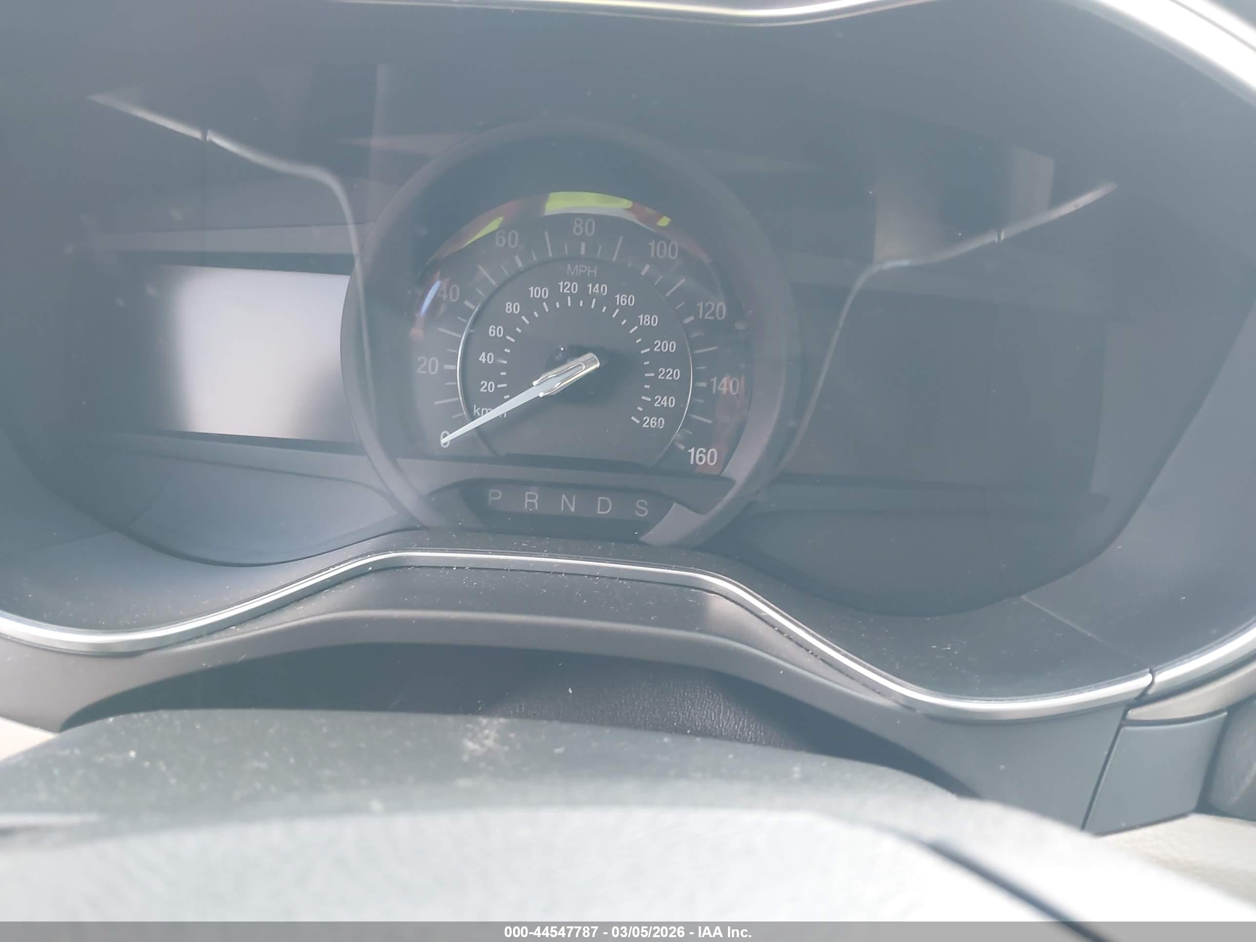 FORD FUSION image 7
