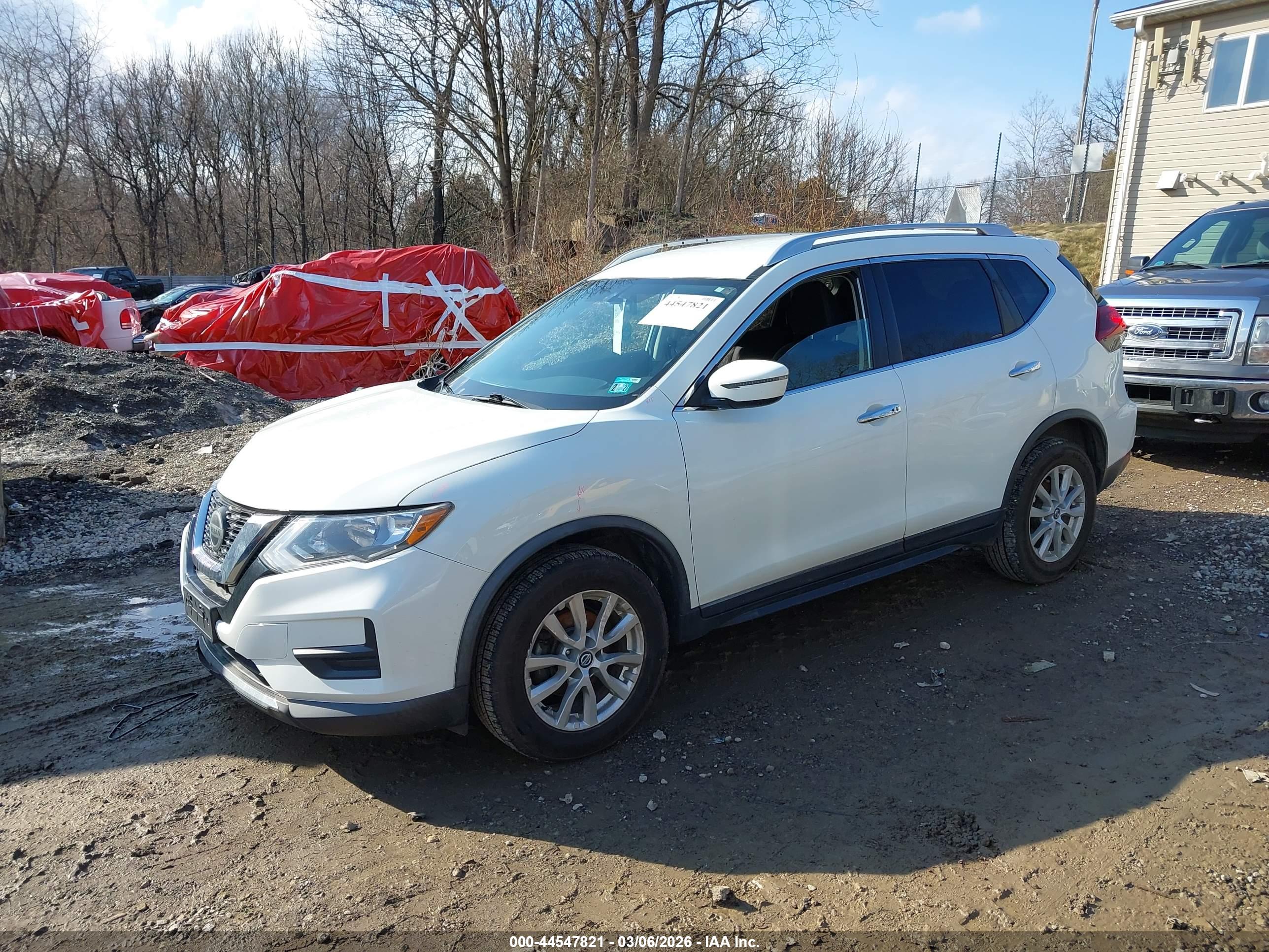 NISSAN ROGUE image 2