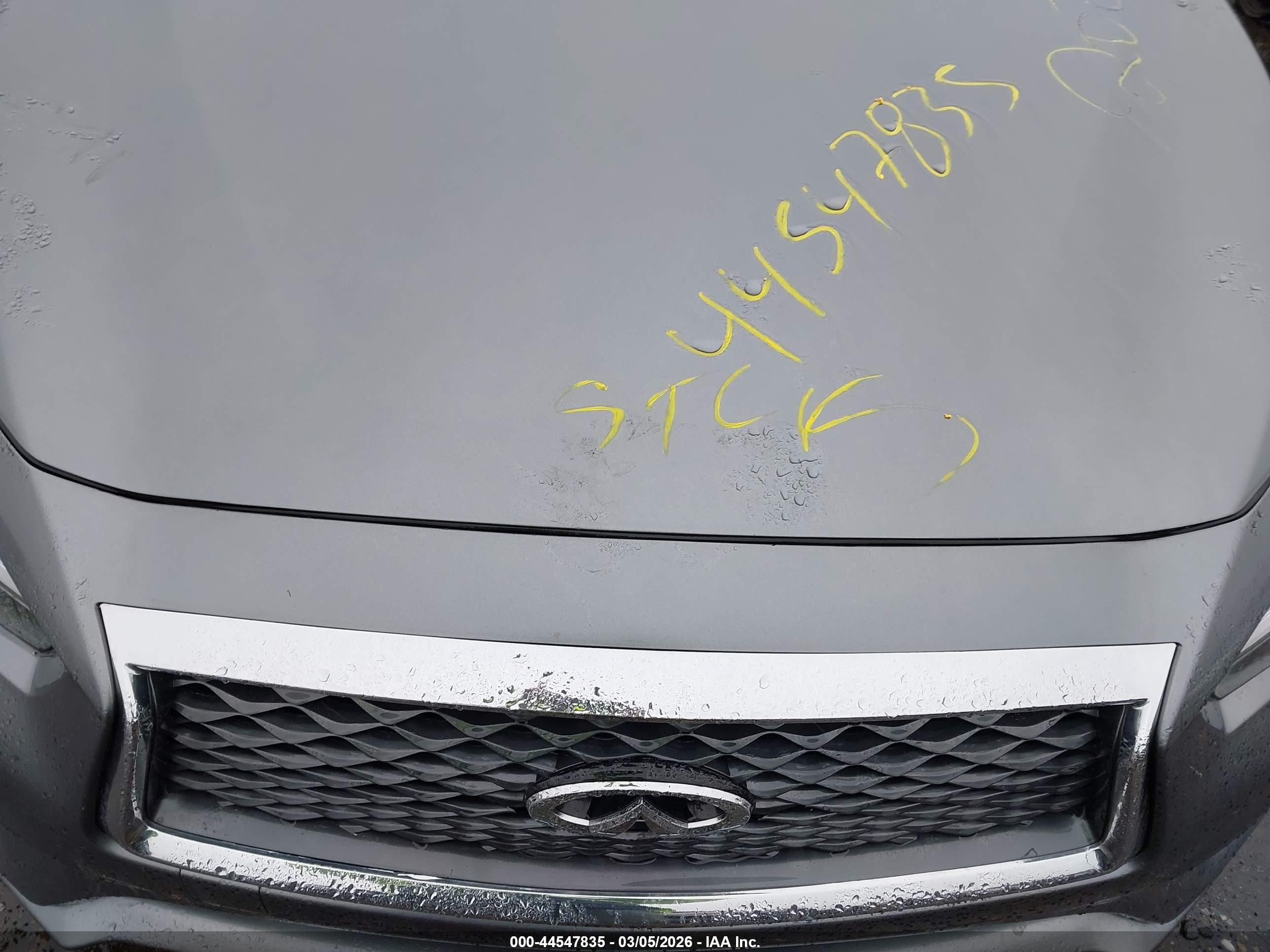 INFINITI Q50 image 10