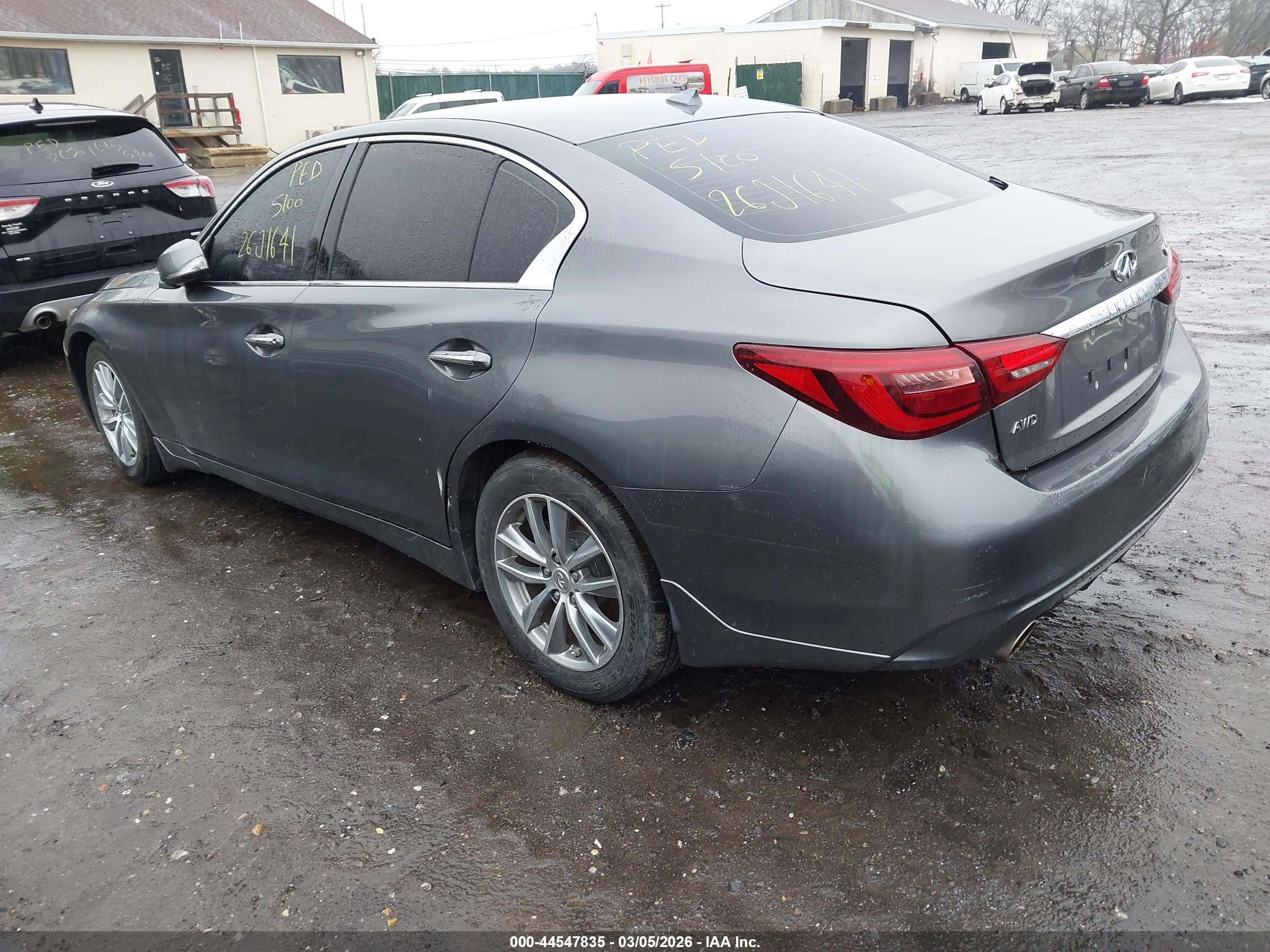 INFINITI Q50 image 3