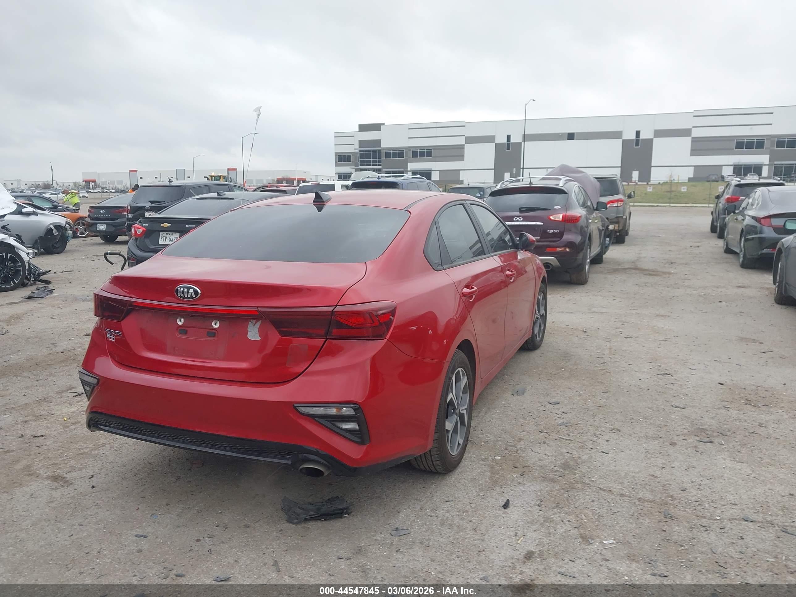 KIA FORTE image 4