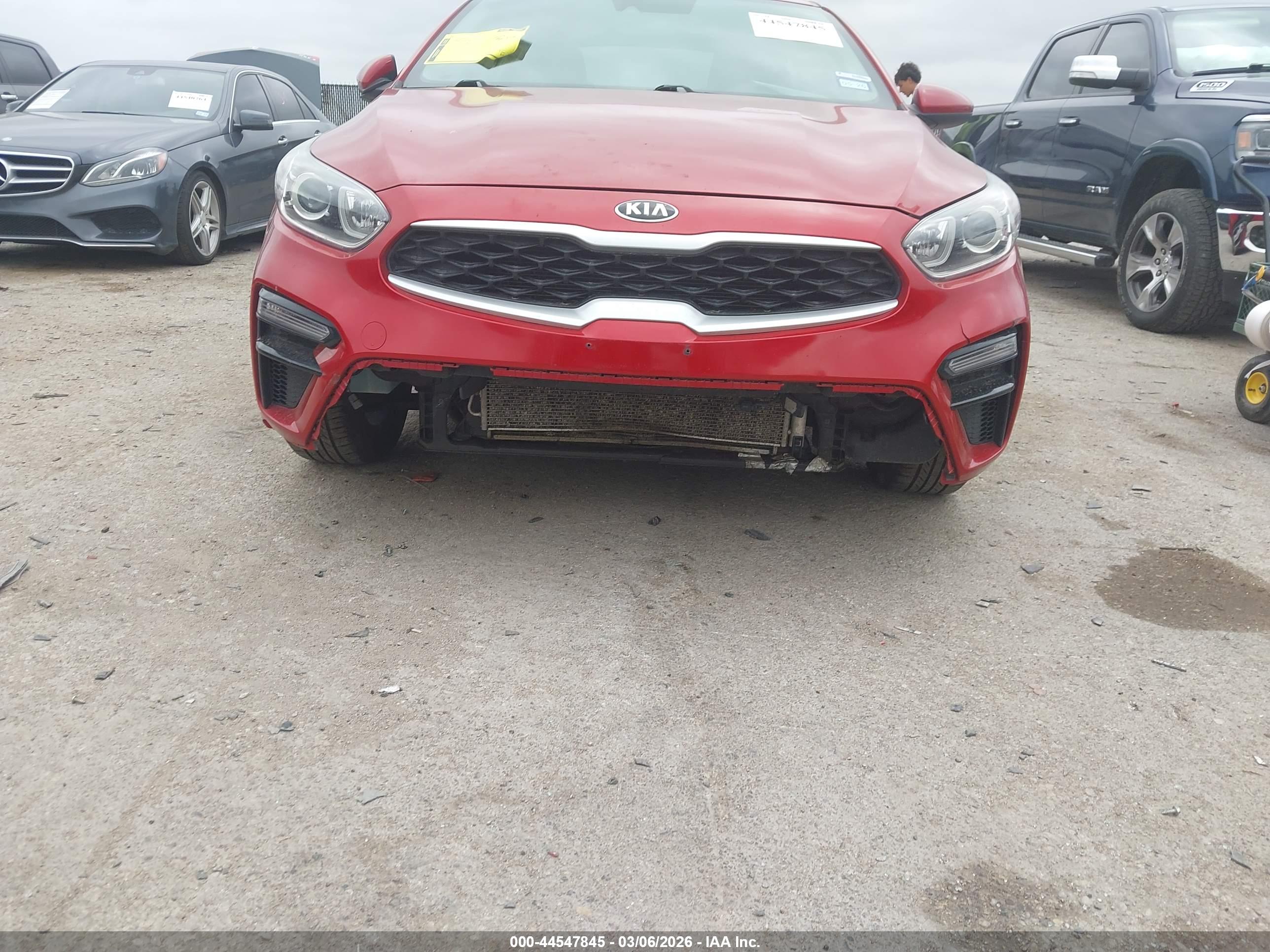 KIA FORTE image 6