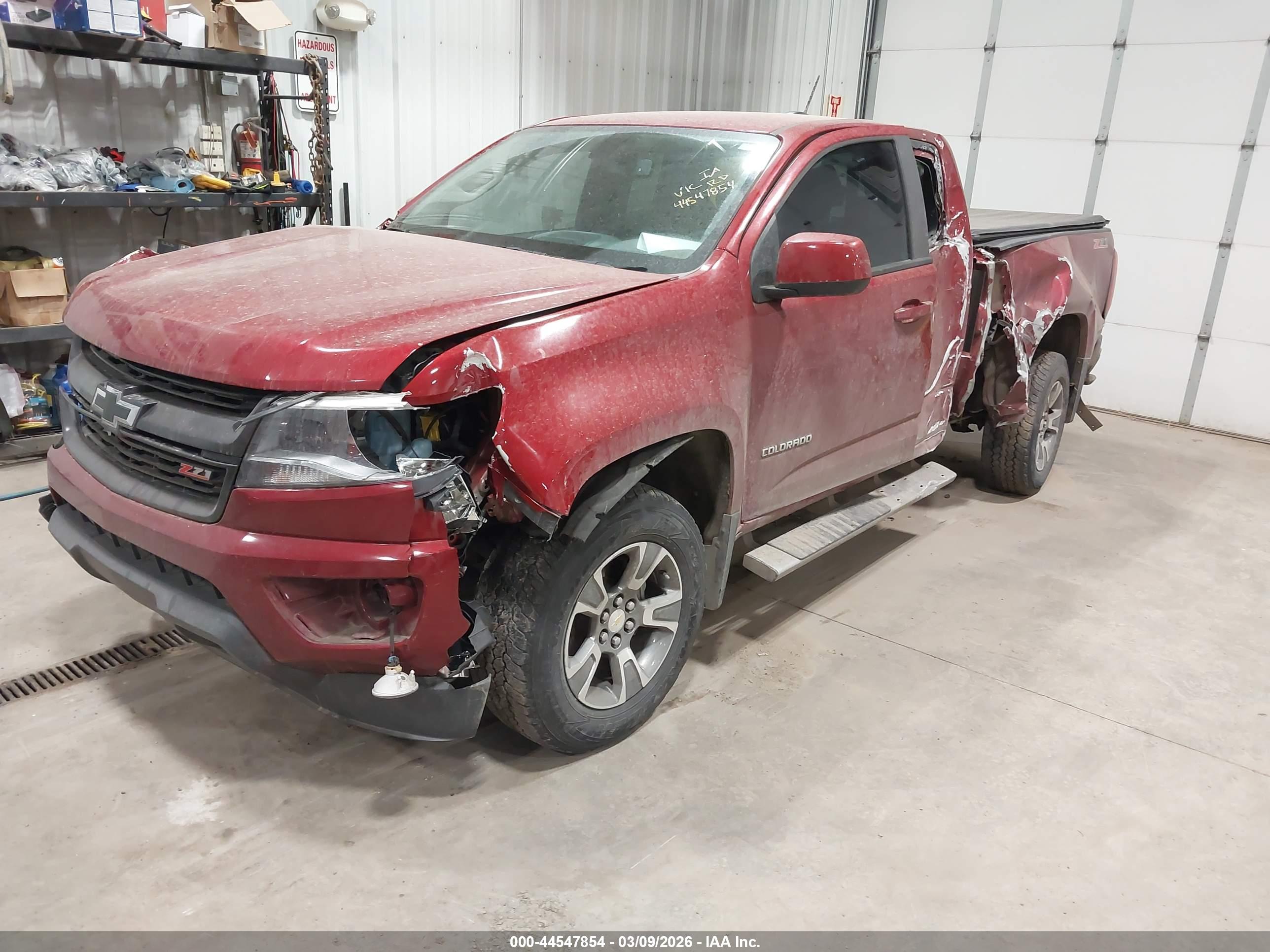 CHEVROLET COLORADO image 2