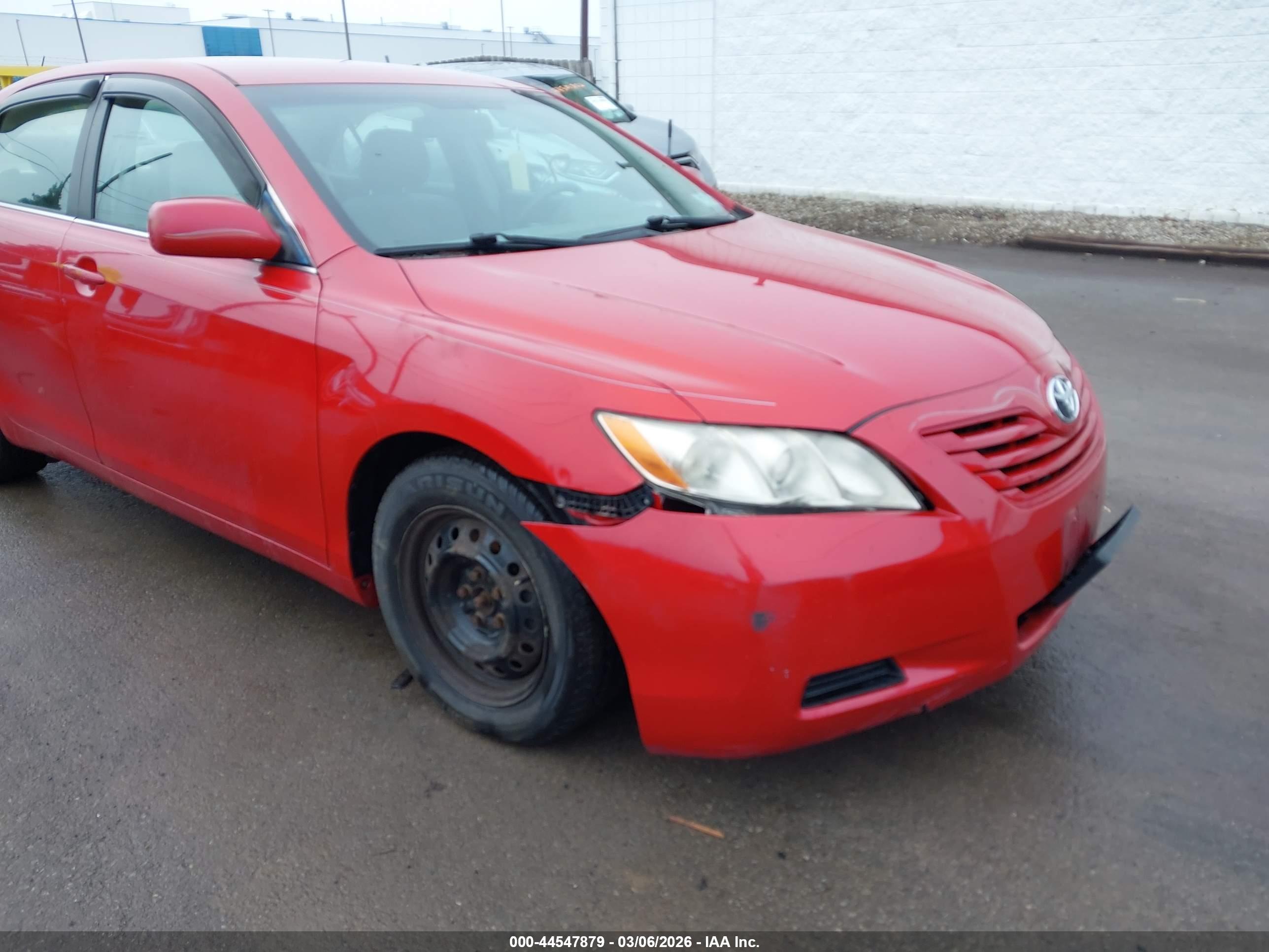TOYOTA CAMRY image 6