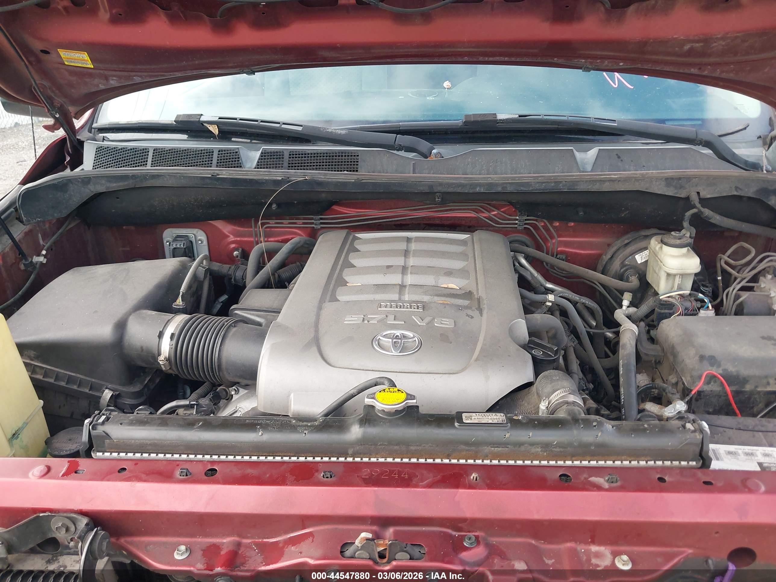 TOYOTA TUNDRA image 10