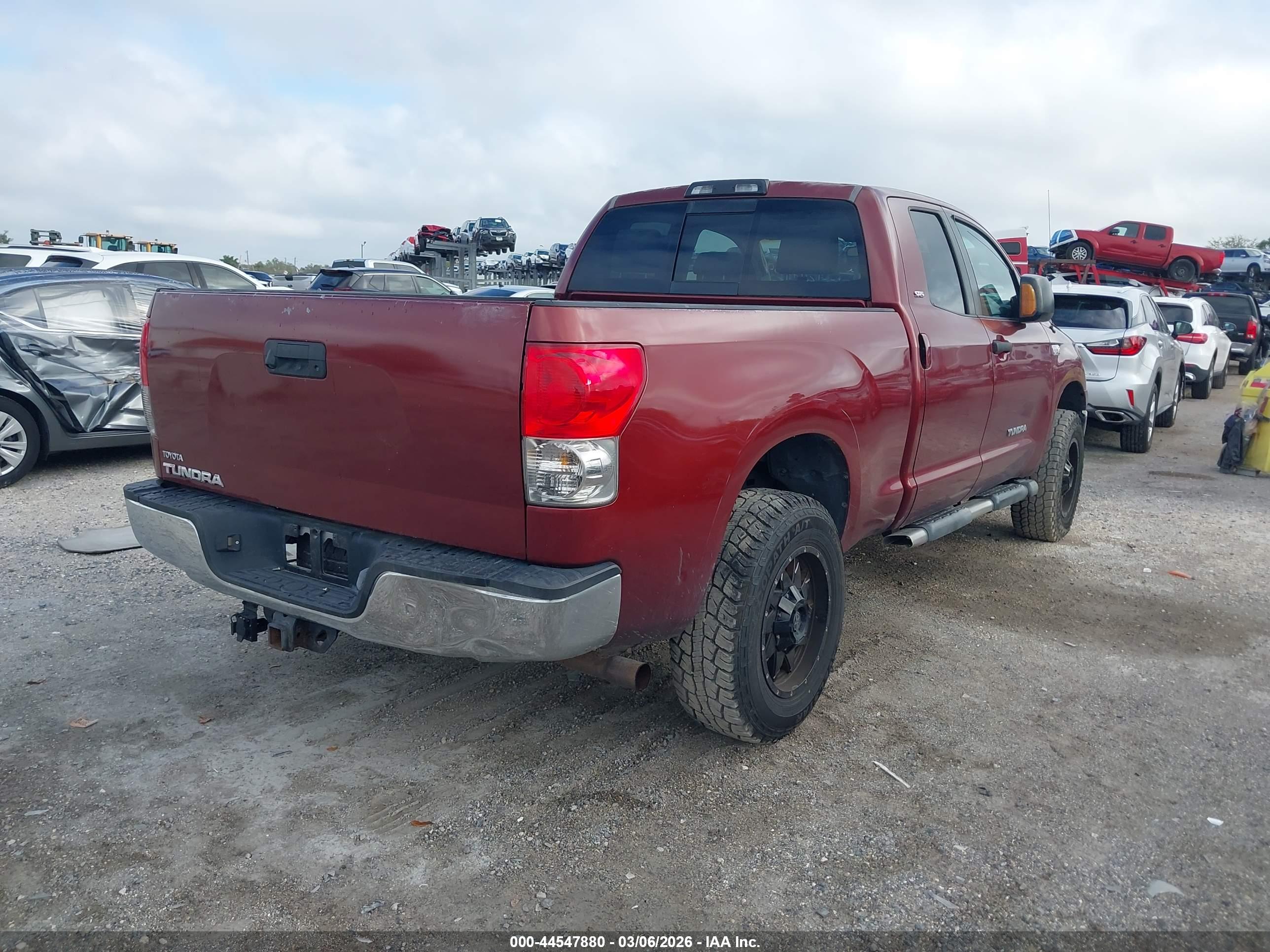 TOYOTA TUNDRA image 4