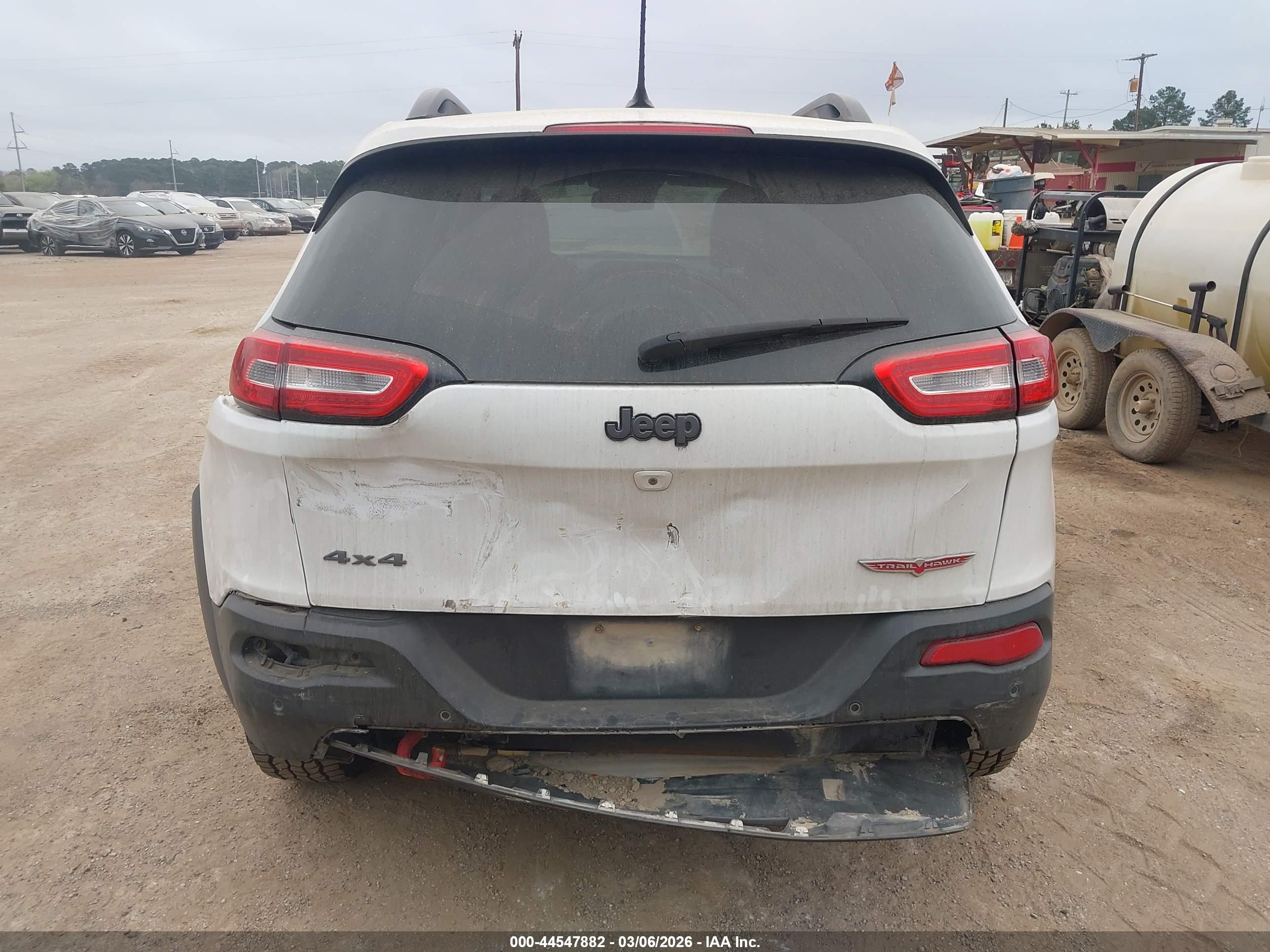 JEEP CHEROKEE image 6