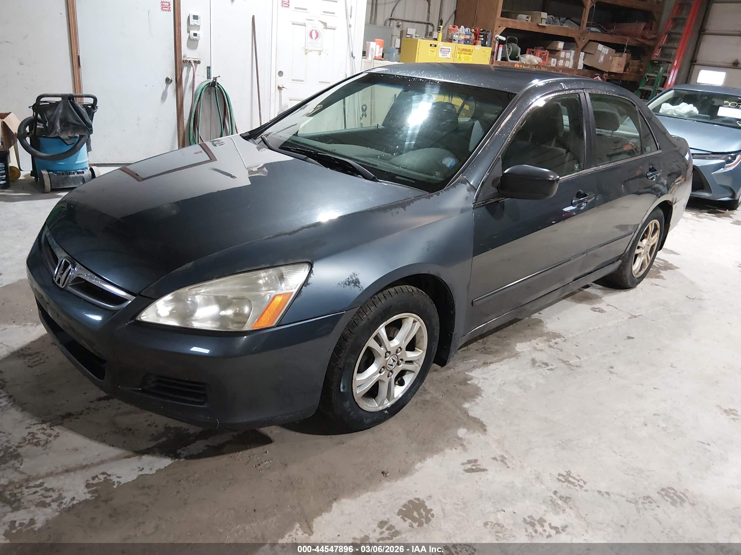 HONDA ACCORD image 2