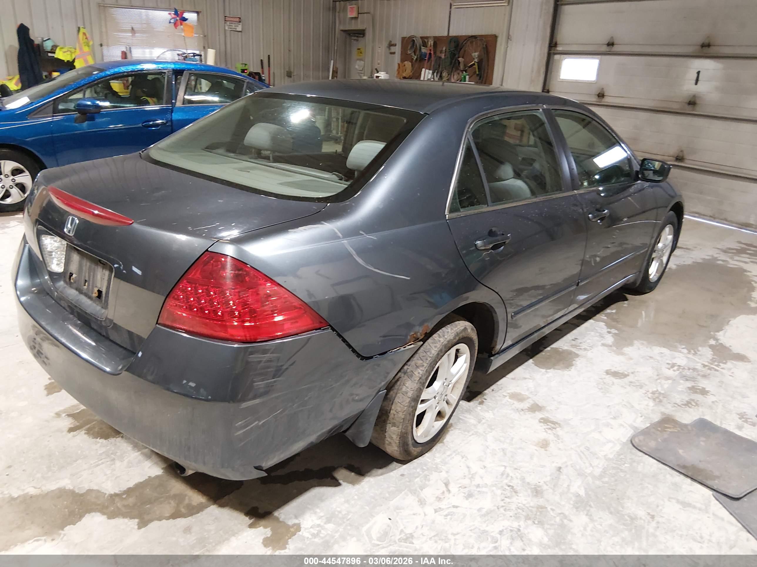 HONDA ACCORD image 4
