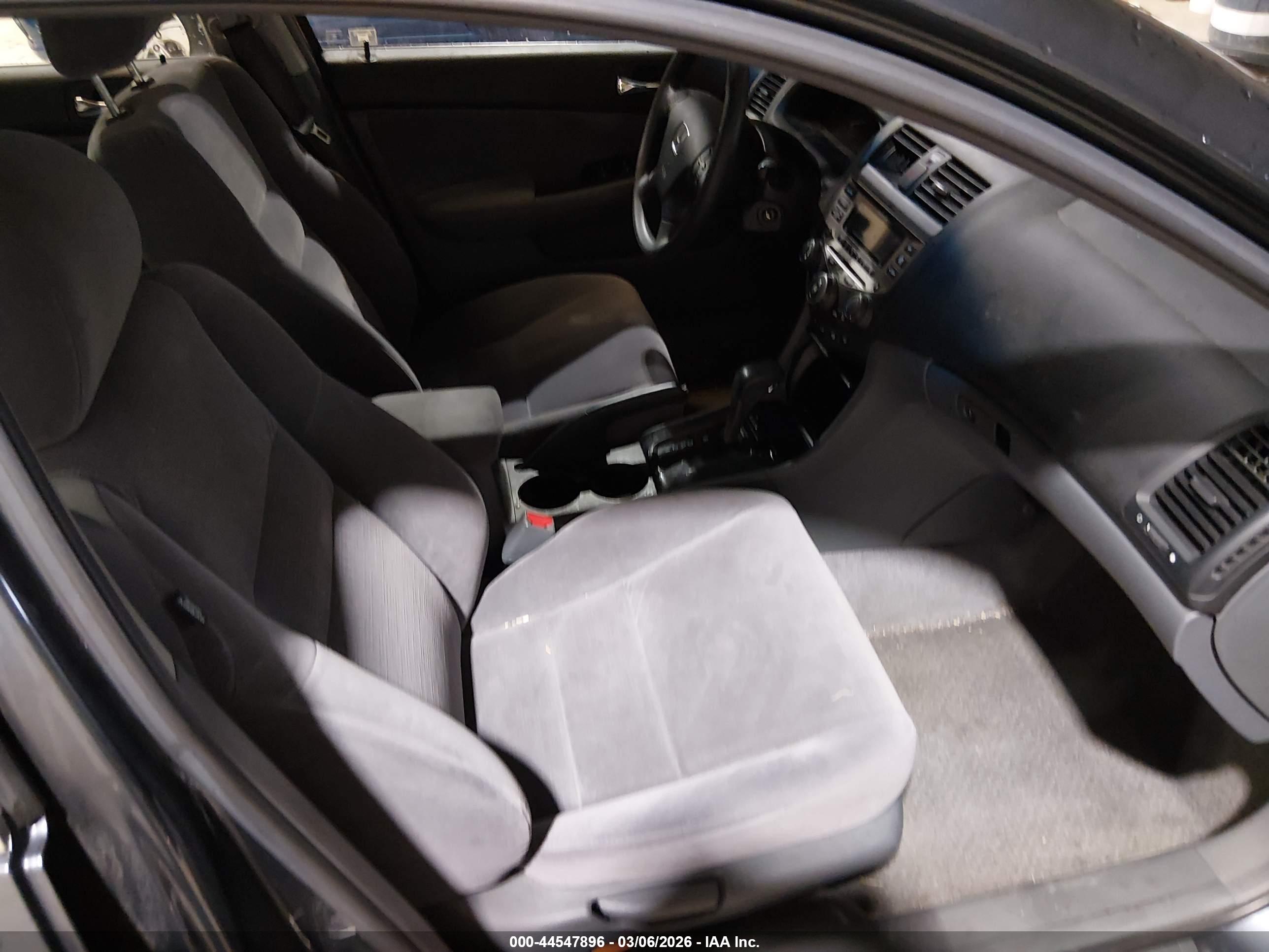 HONDA ACCORD image 5