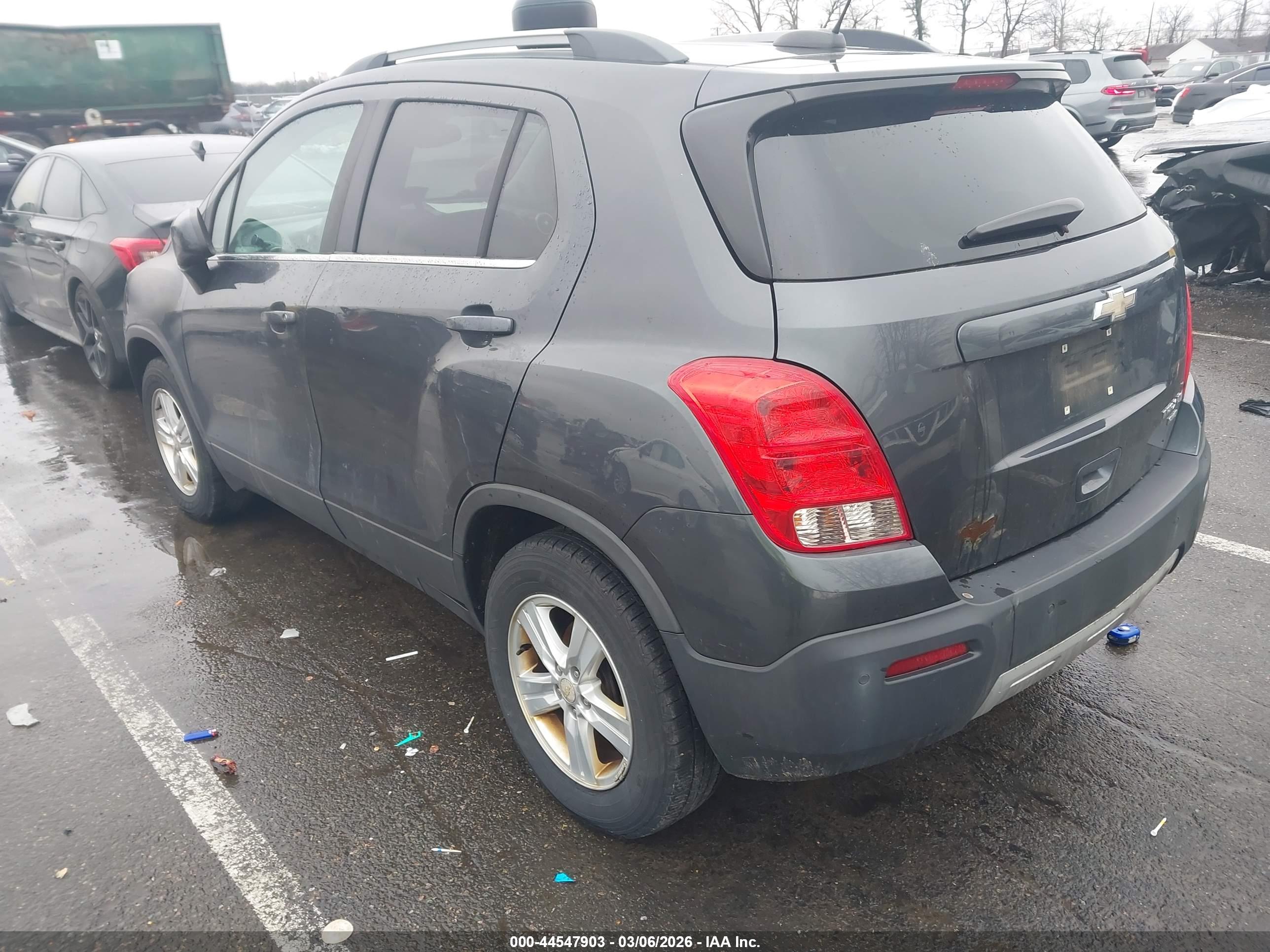 CHEVROLET TRAX image 3