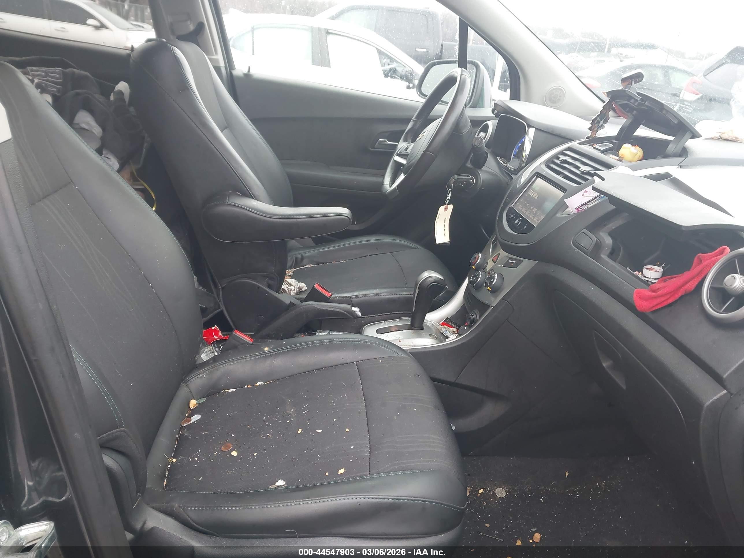 CHEVROLET TRAX image 5