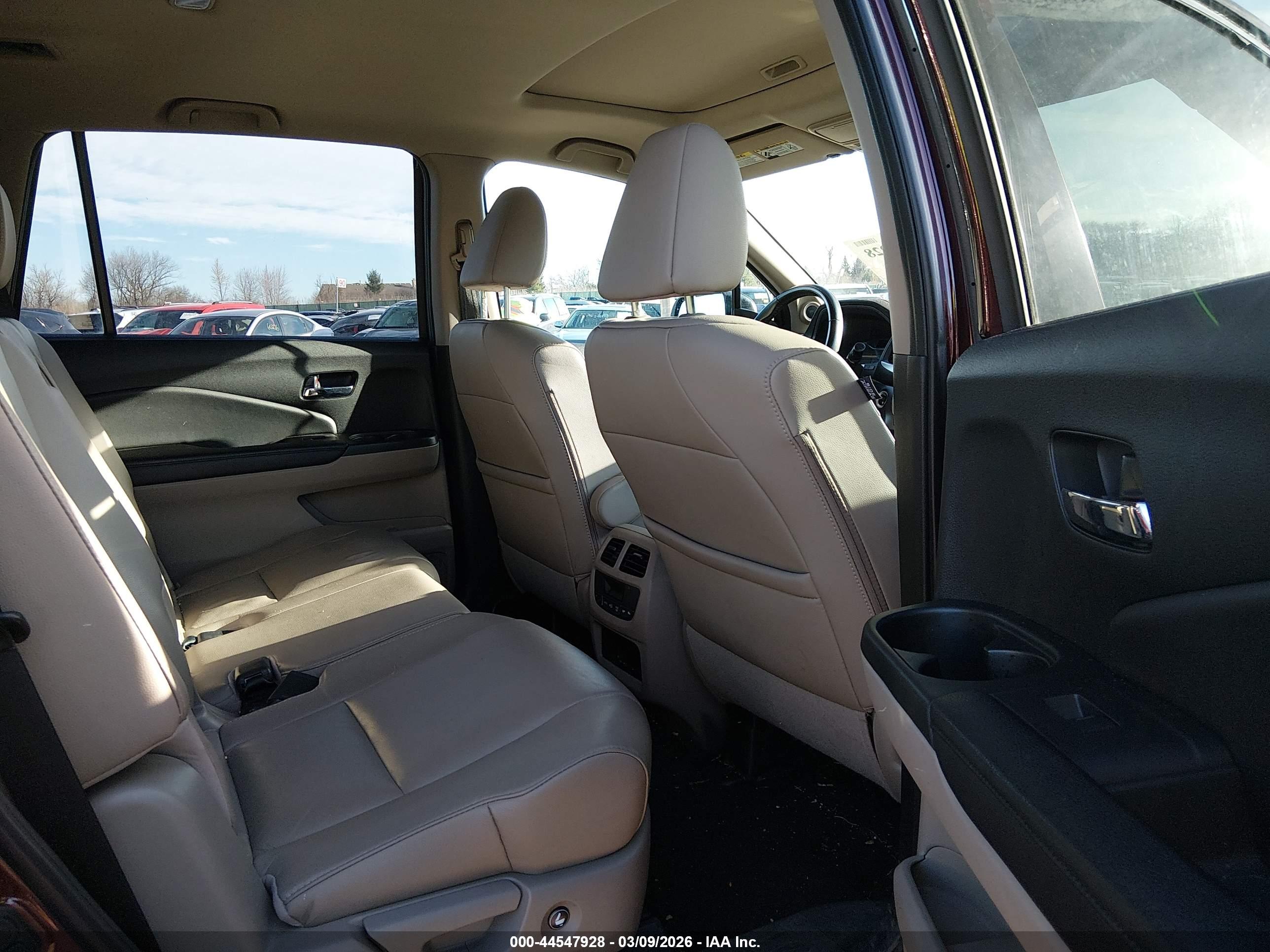 HONDA PILOT image 8