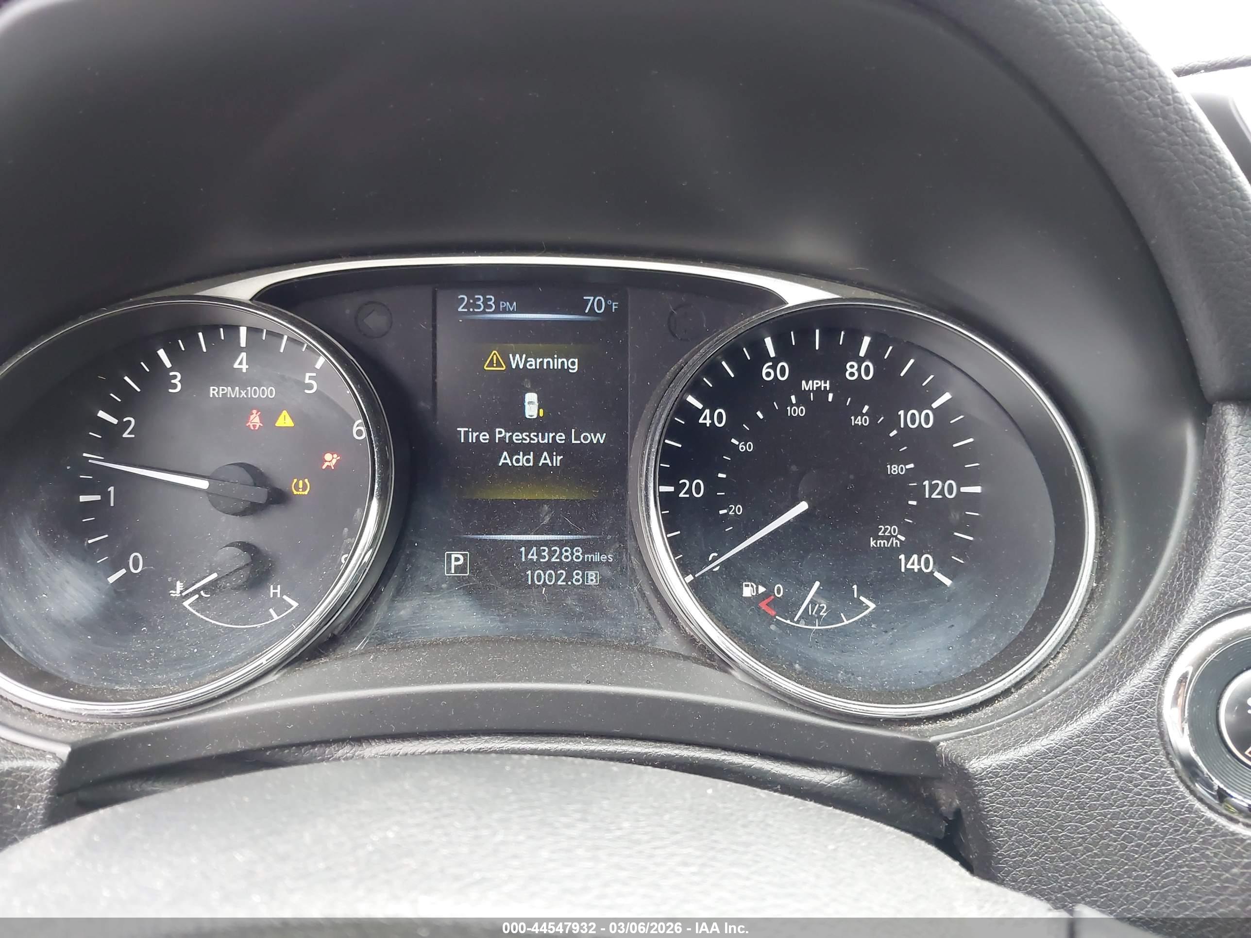 NISSAN ROGUE image 7