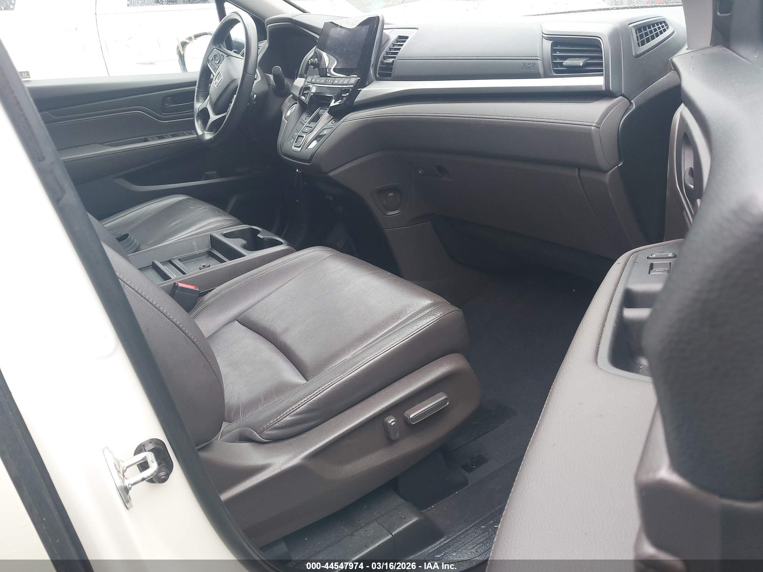 HONDA ODYSSEY image 5