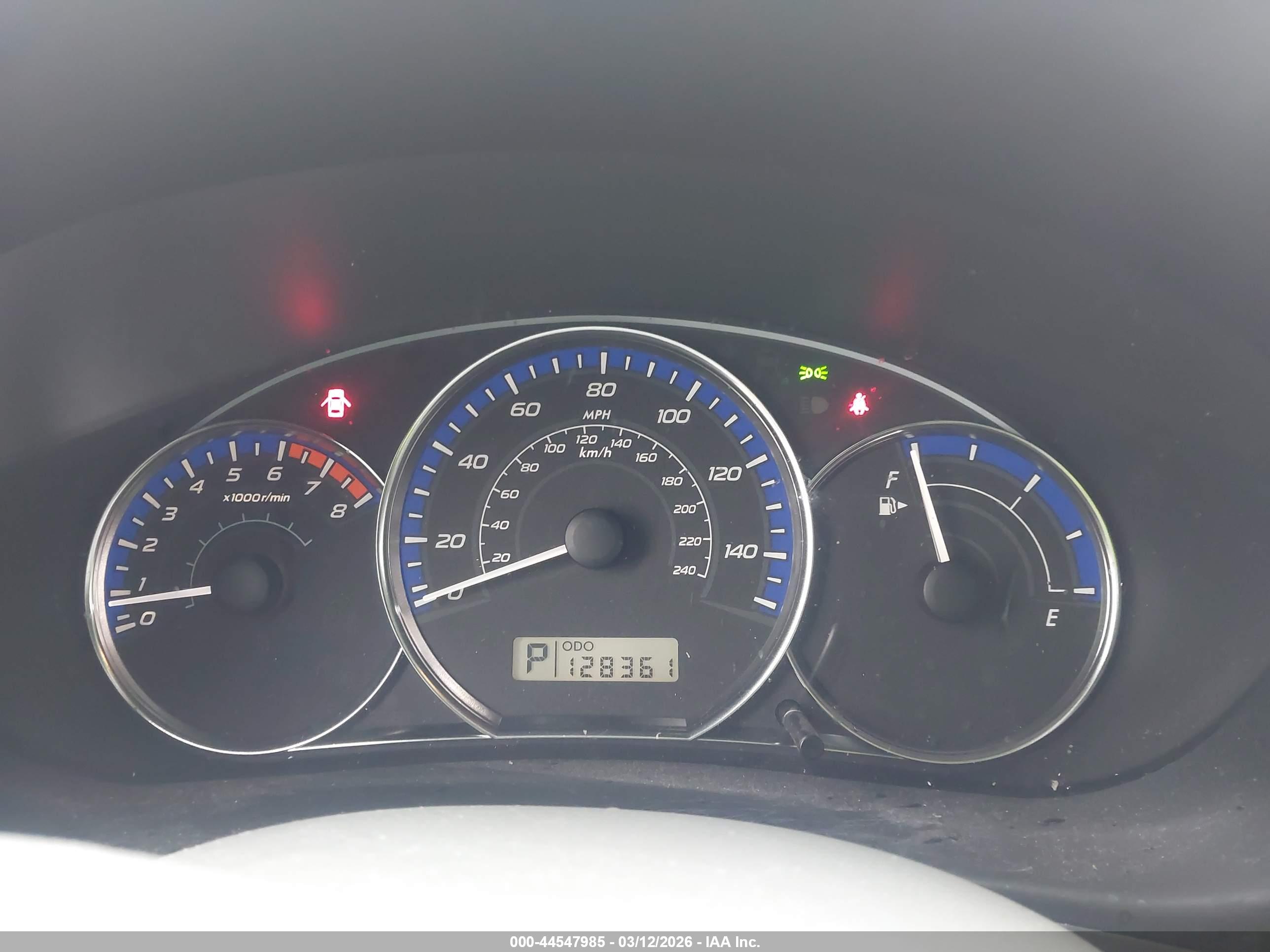 SUBARU FORESTER image 7